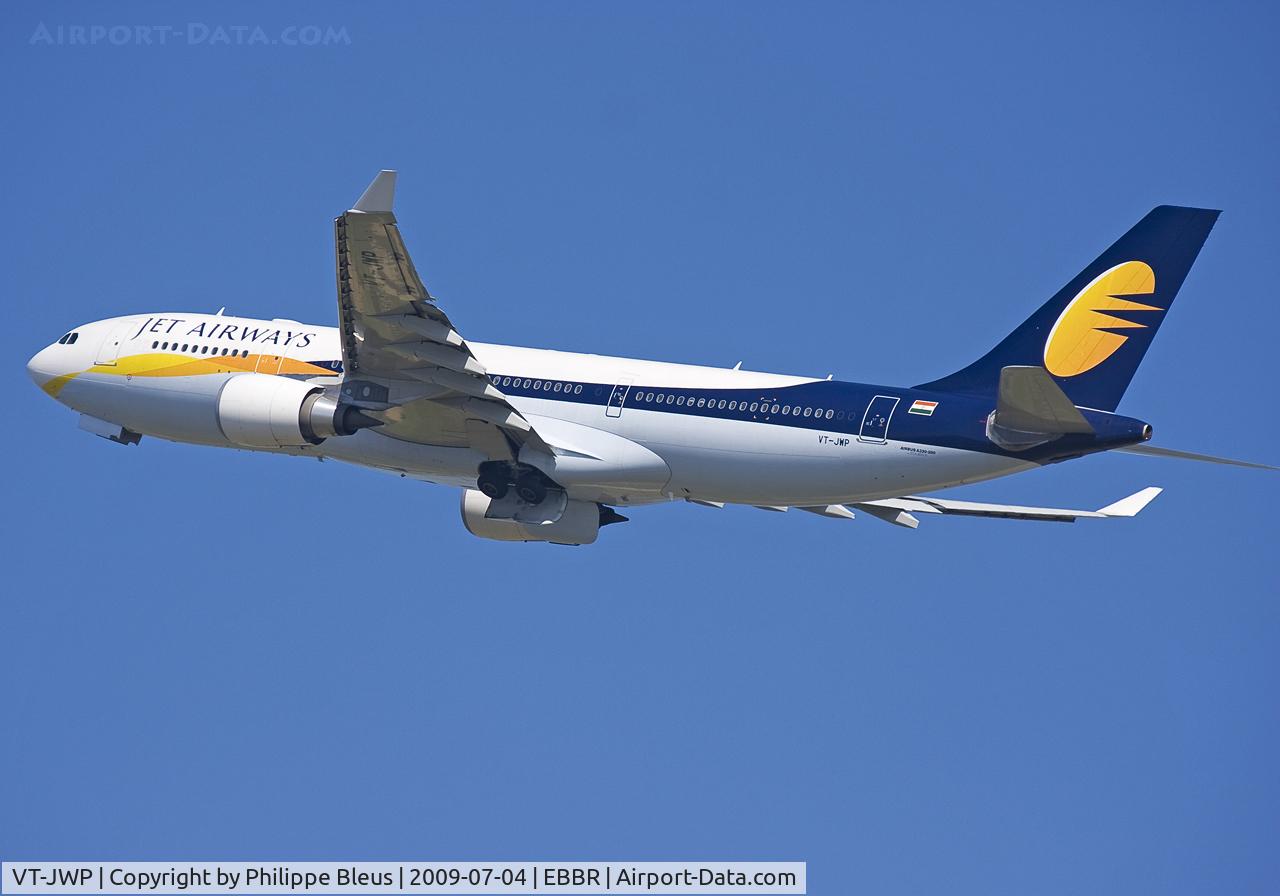 VT-JWP, 2008 Airbus A330-202 C/N 947, Slightly banking on the SID after take off from rwy 25R.
