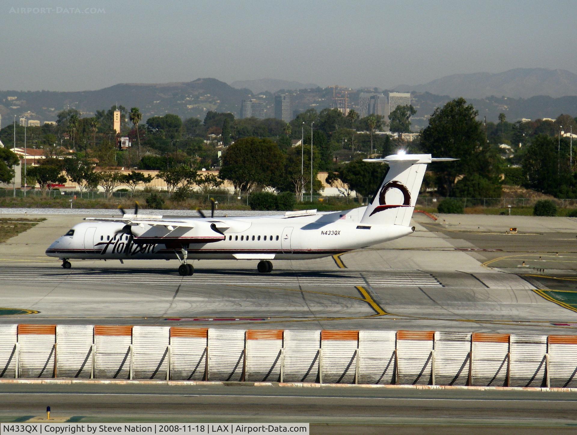 N433QX, 2008 Bombardier DHC-8-402 Dash 8 C/N 4210, Horizon 2008 Bombardier DHC-8-402 turning onto runway 24L