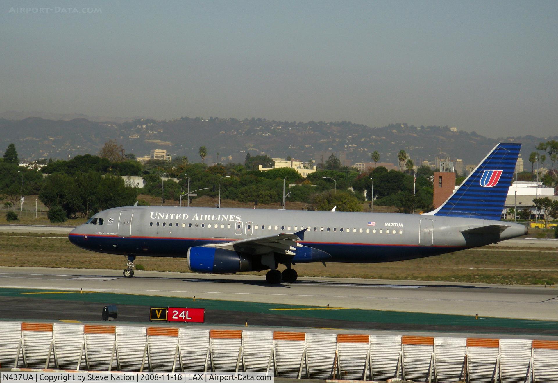 N437UA, 1997 Airbus A320-232 C/N 655, United 1997 Airbus A320-232 in older colors rolling on Runway 24L