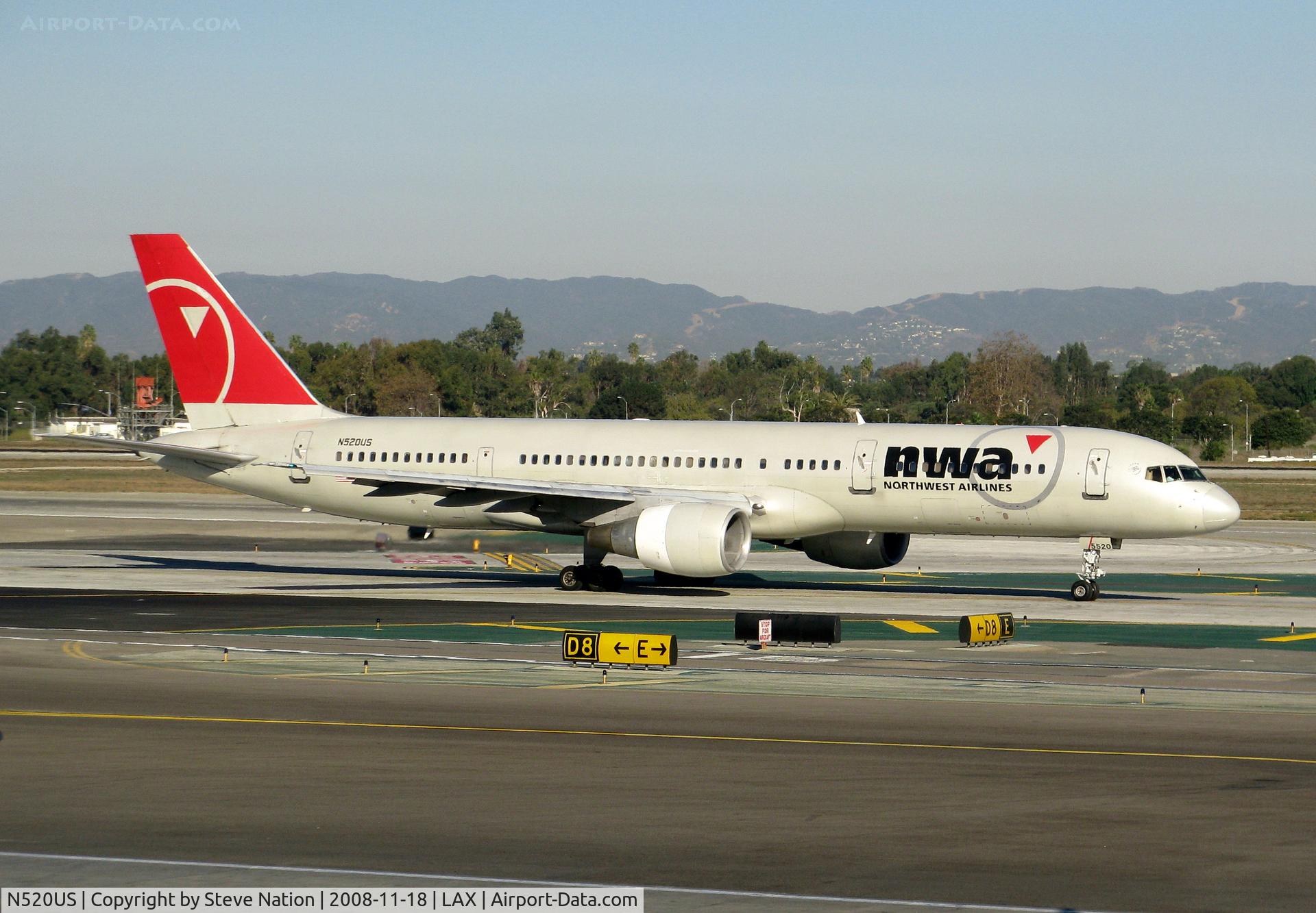 N520US, 1986 Boeing 757-251 C/N 23208, NWA Northwest Airlines 1986 757-251 taxiing to RW 24L