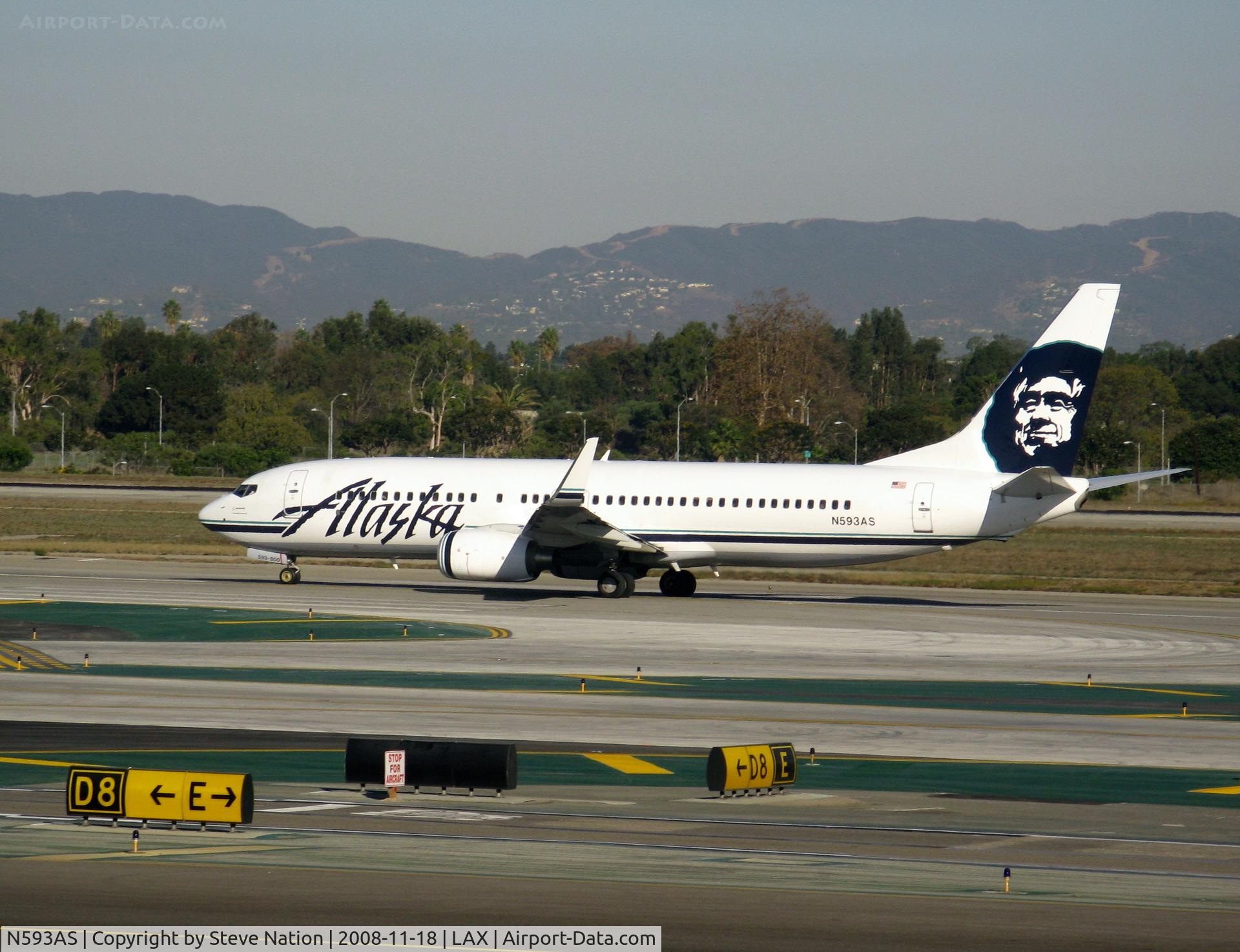 N593AS, 2008 Boeing 737-890 C/N 35107, Alaska 2008 Boeing 737-890 rolling on RW 24L