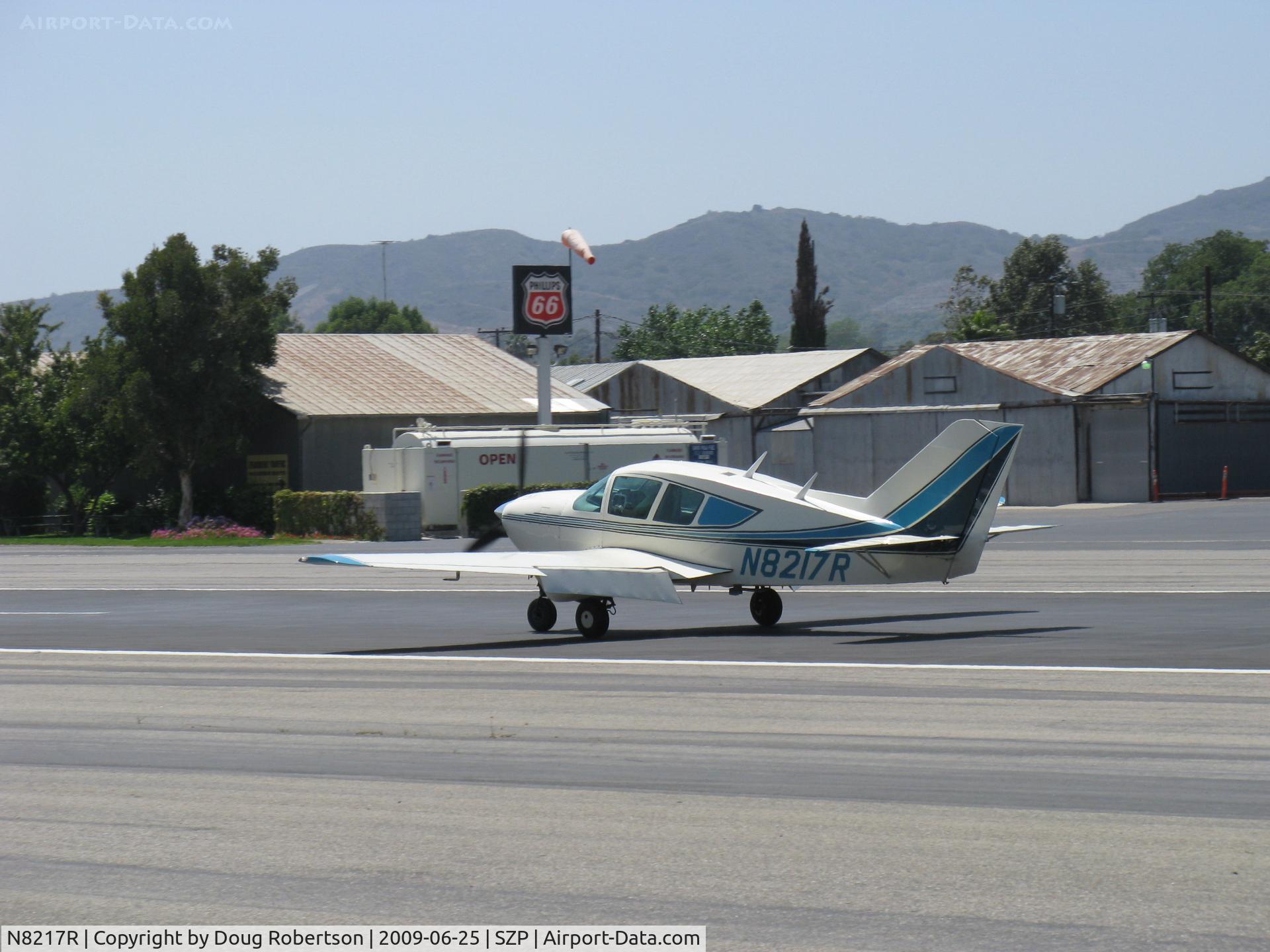 N8217R, 1972 Bellanca 17-30A Viking C/N 30419, 1972 Bellanca 17-30A VIKING Continental IO-520 300 Hp, landing roll Rwy 22