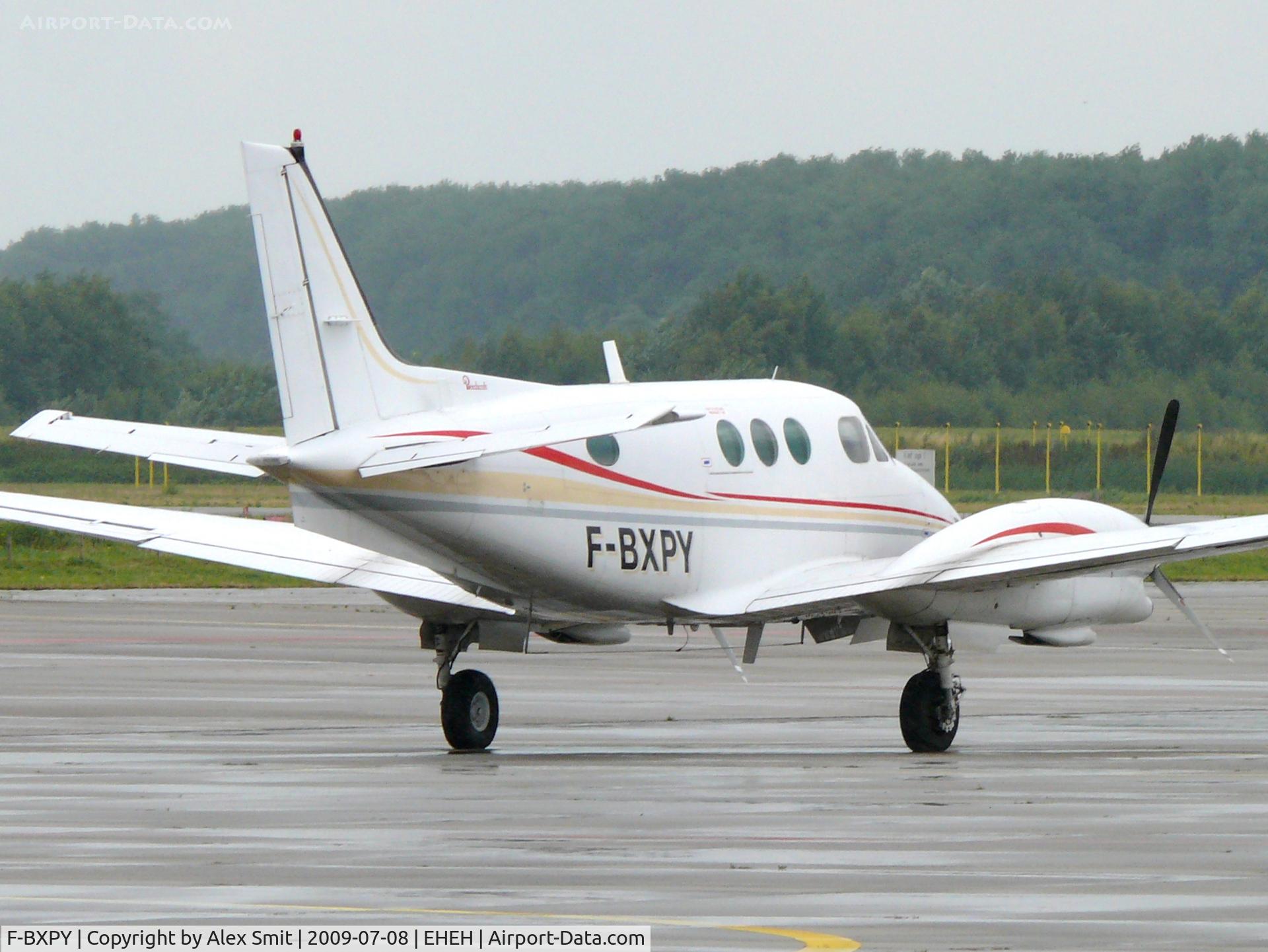 F-BXPY, 1976 Beech C90 King Air C/N LJ-684, Beech C90 King Air F-BXPY Chalair