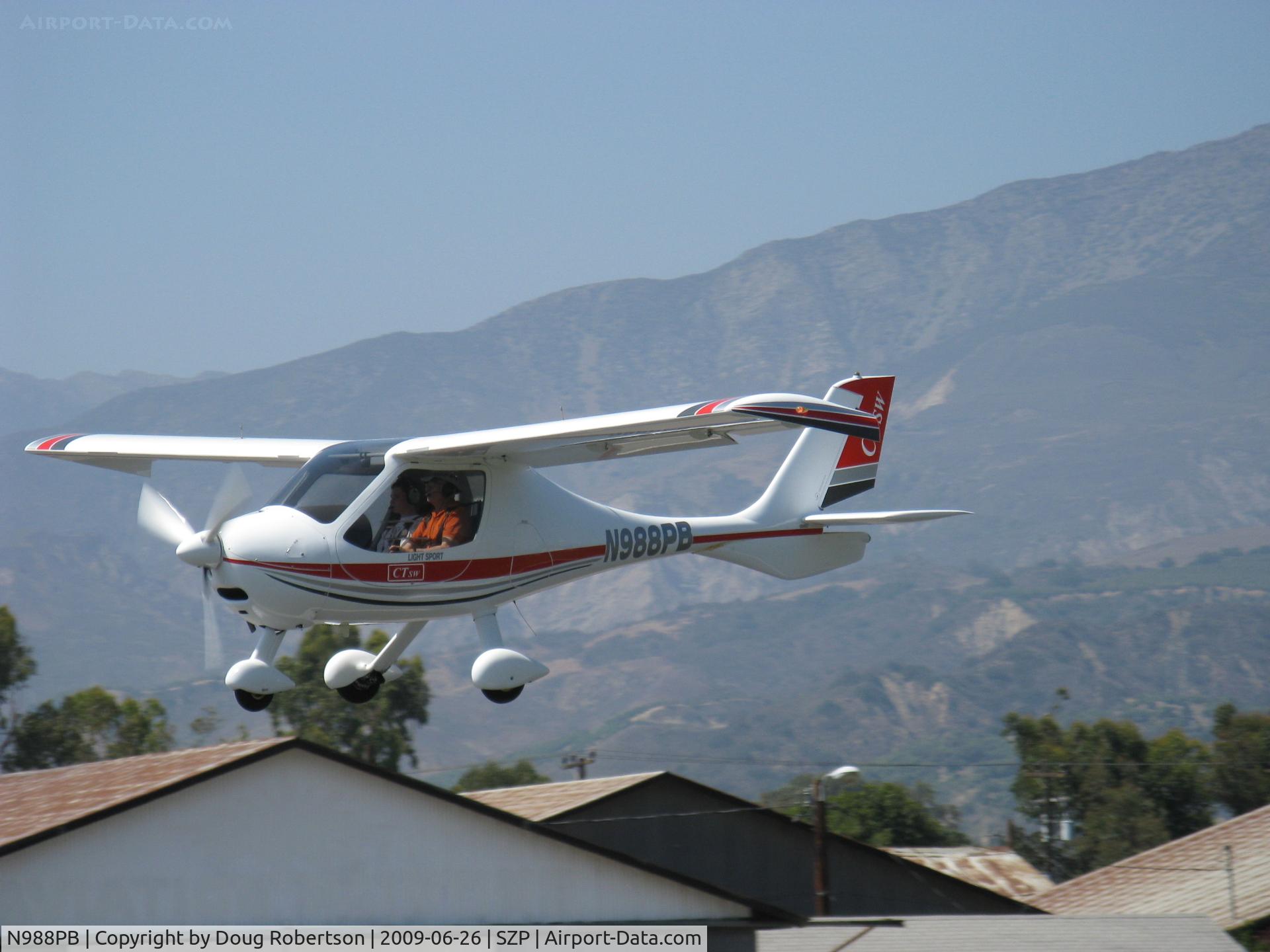 N988PB, 2005 Flight Design CTSW C/N 05-03-03, 2005 Flight Design Gmbh CTSW, Rotax 912ULS 100 Hp, on final Rwy 22
