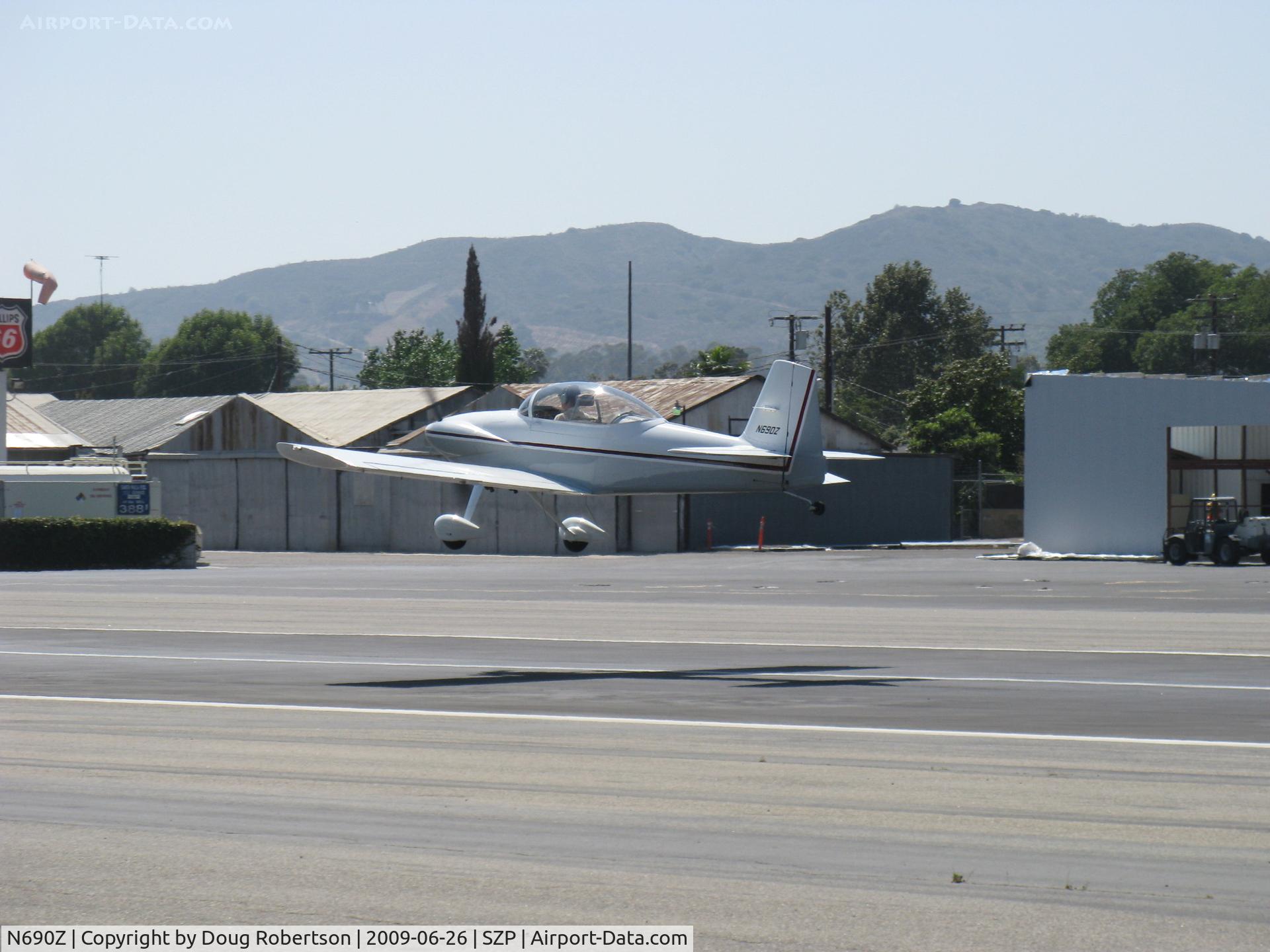 N690Z, 1992 Vans RV-4 C/N 2029, 1992 Kalisz VAN's RV-4, Lycoming O&VO-360 180 Hp, takeoff climb Rwy 22
