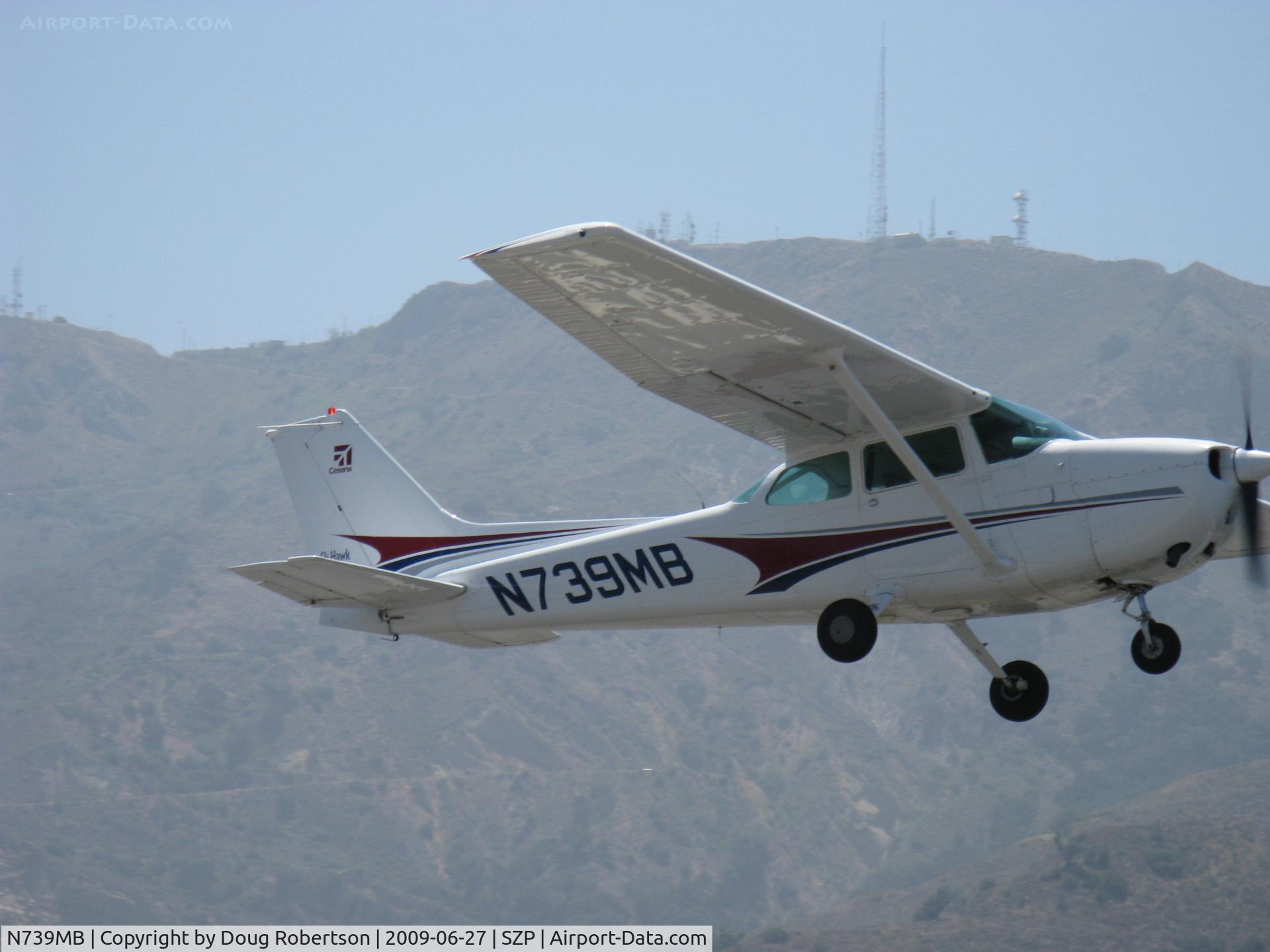 N739MB, 1978 Cessna 172N C/N 17270641, 1978 Cessna 172N SKYHAWK II, Lycoming O-320-E2D 150 Hp, takeoff climb Rwy 22