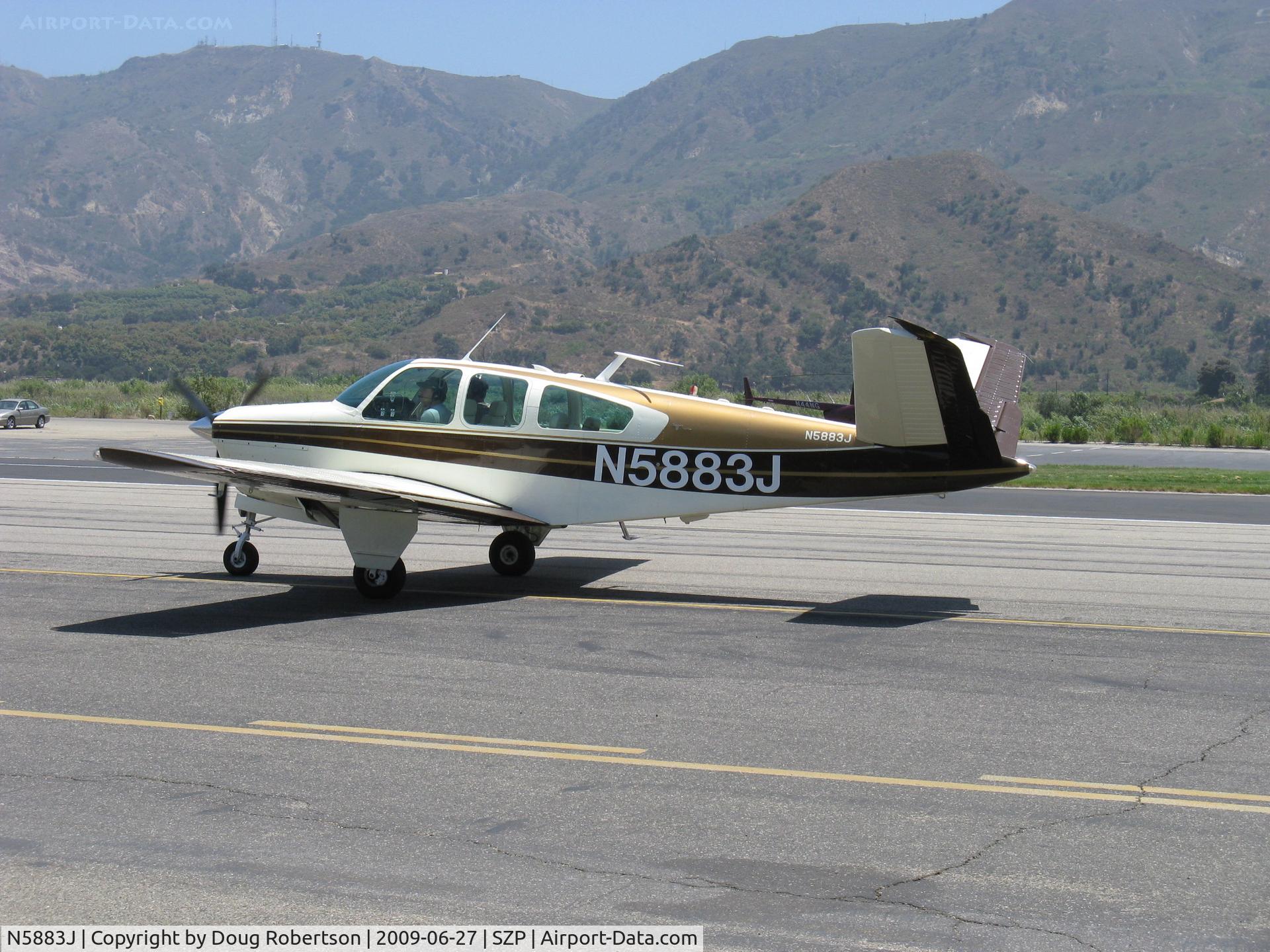 N5883J, 1965 Beech S35 Bonanza C/N D-7874, 1965 Beech S35 BONANZA, Continental IO-520-B 285 Hp, taxi