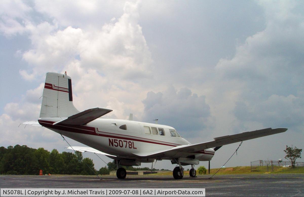 N5078L, 1962 Beech 65 C/N LF-69, 78L on ramp at 6A2