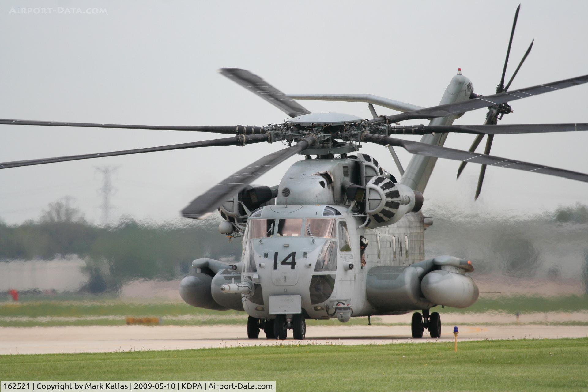 162521, Sikorsky CH-53E Super Stallion C/N 65-527, CH-53 Super Stallion, 162521/HMH-461 taxiing to the ramp at KDPA