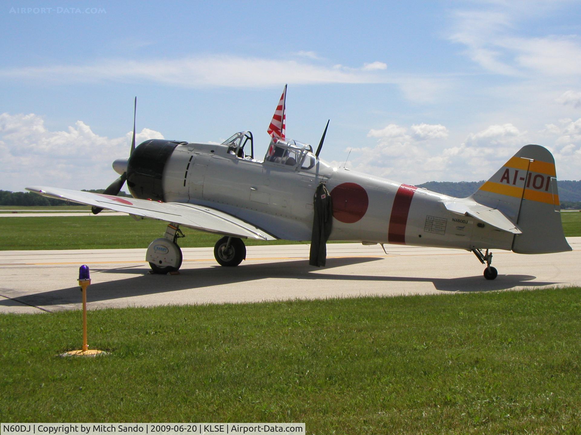 N60DJ, 1952 Canadian Car & Foundry Harvard Mk.4 C/N CCF4-264, Deke Slayton Airfest 2009.