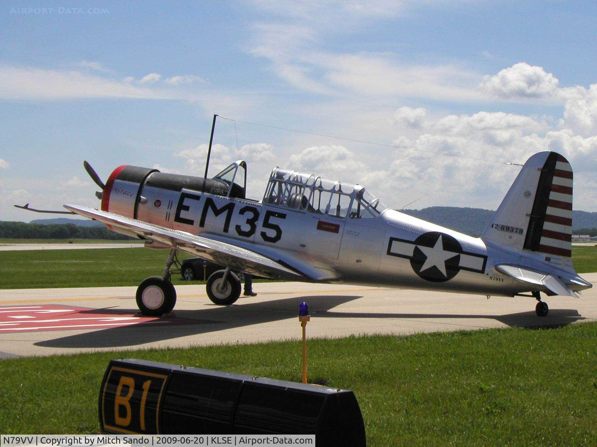 N79VV, 1942 Consolidated Vultee BT-13A C/N 11756, Deke Slayton Airfest 2009.