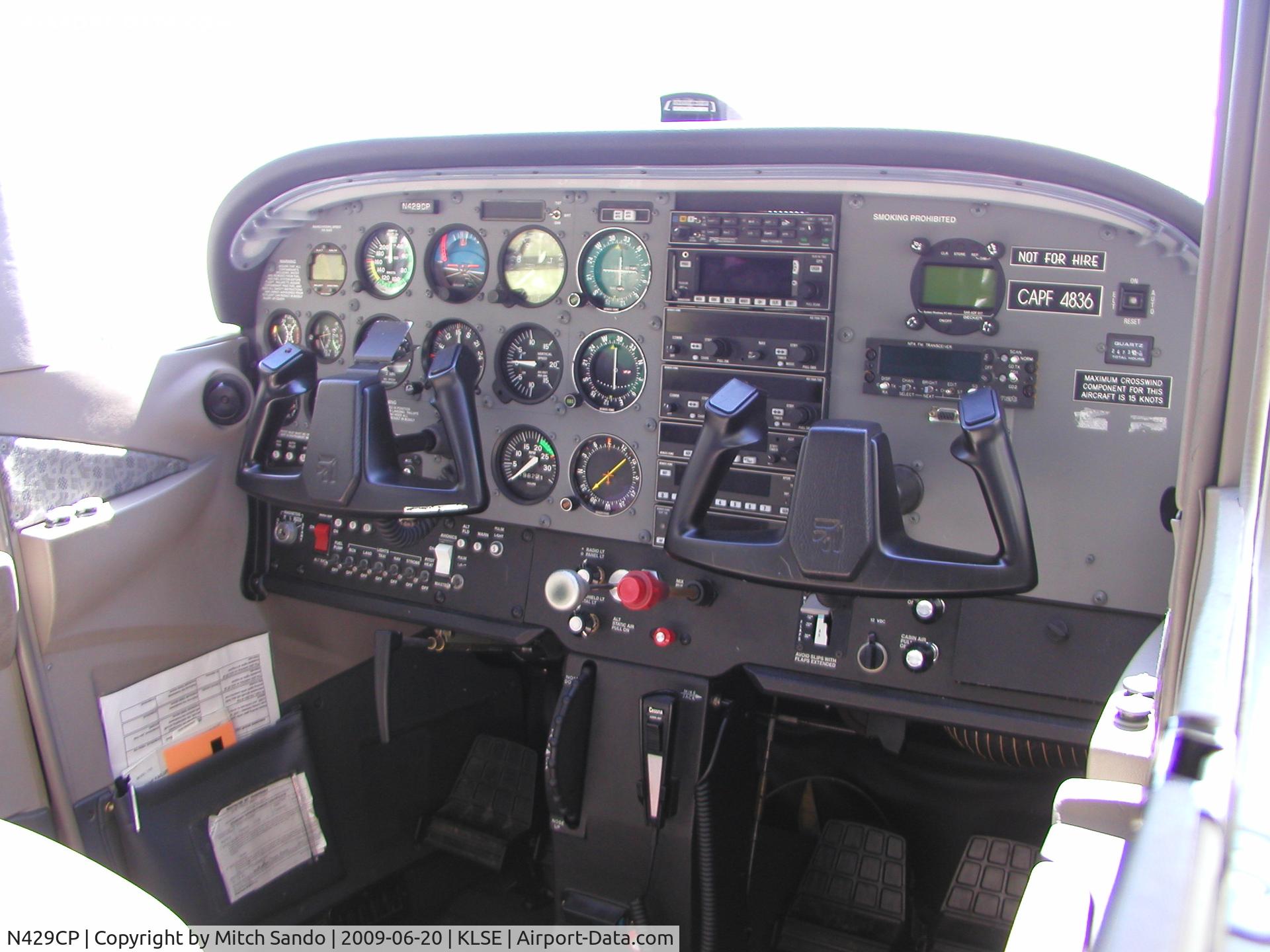 N429CP, 2001 Cessna 172S C/N 172S8691, Deke Slayton Airfest 2009.