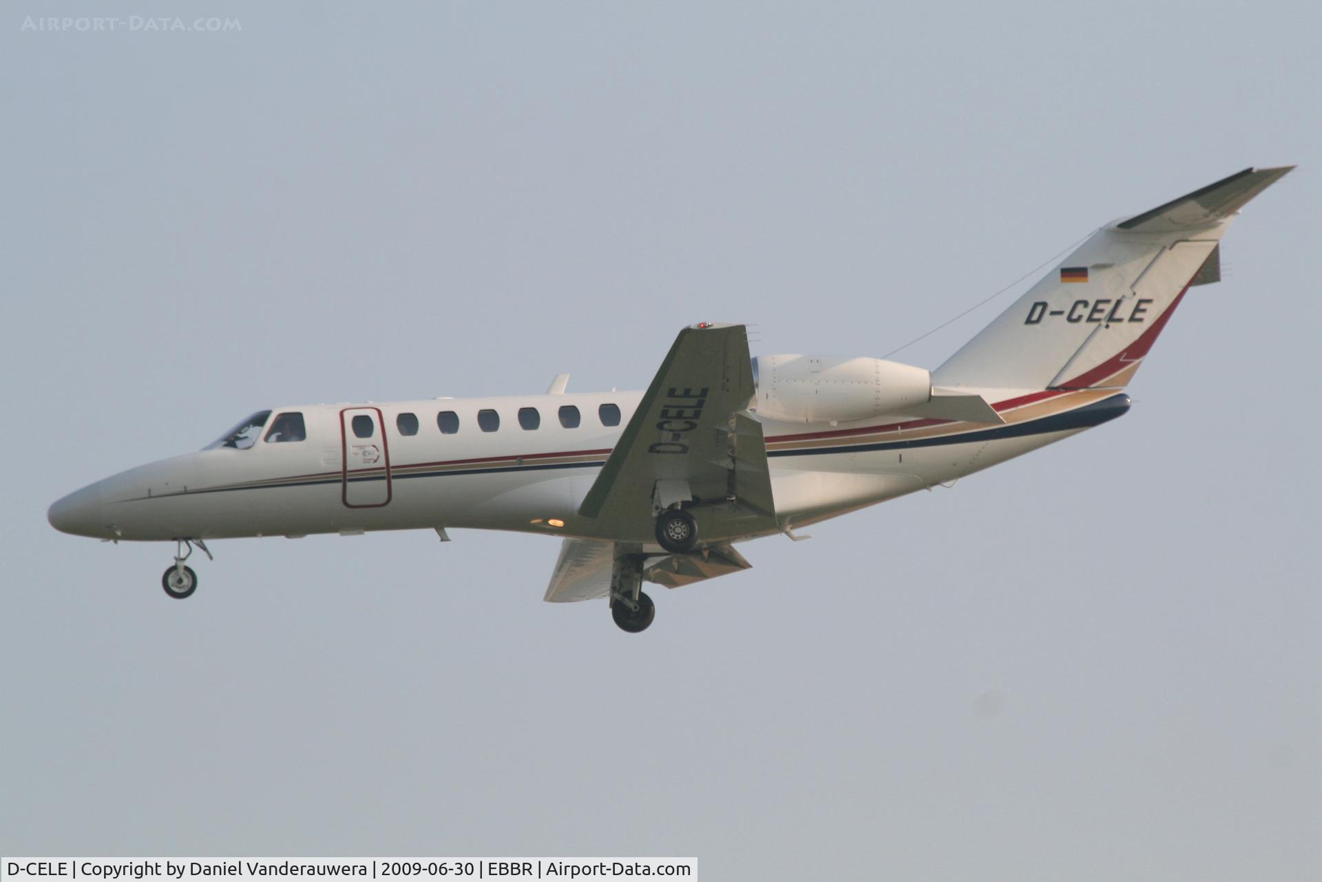 D-CELE, 2005 Cessna 525B CitationJet CJ3 C/N 525B-0011, descending to rwy 25L