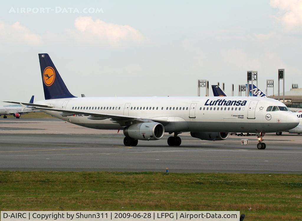 D-AIRC, 1994 Airbus A321-131 C/N 0473, Taxiing to his gate...