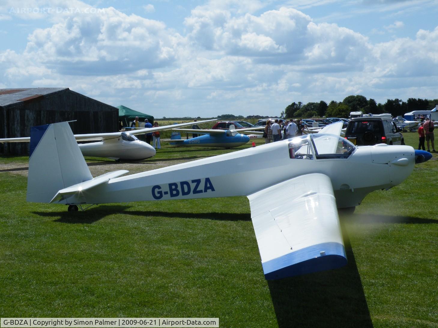 G-BDZA, 1976 Scheibe SF-25E Super Falke C/N 4320, Super Falke at Crowland