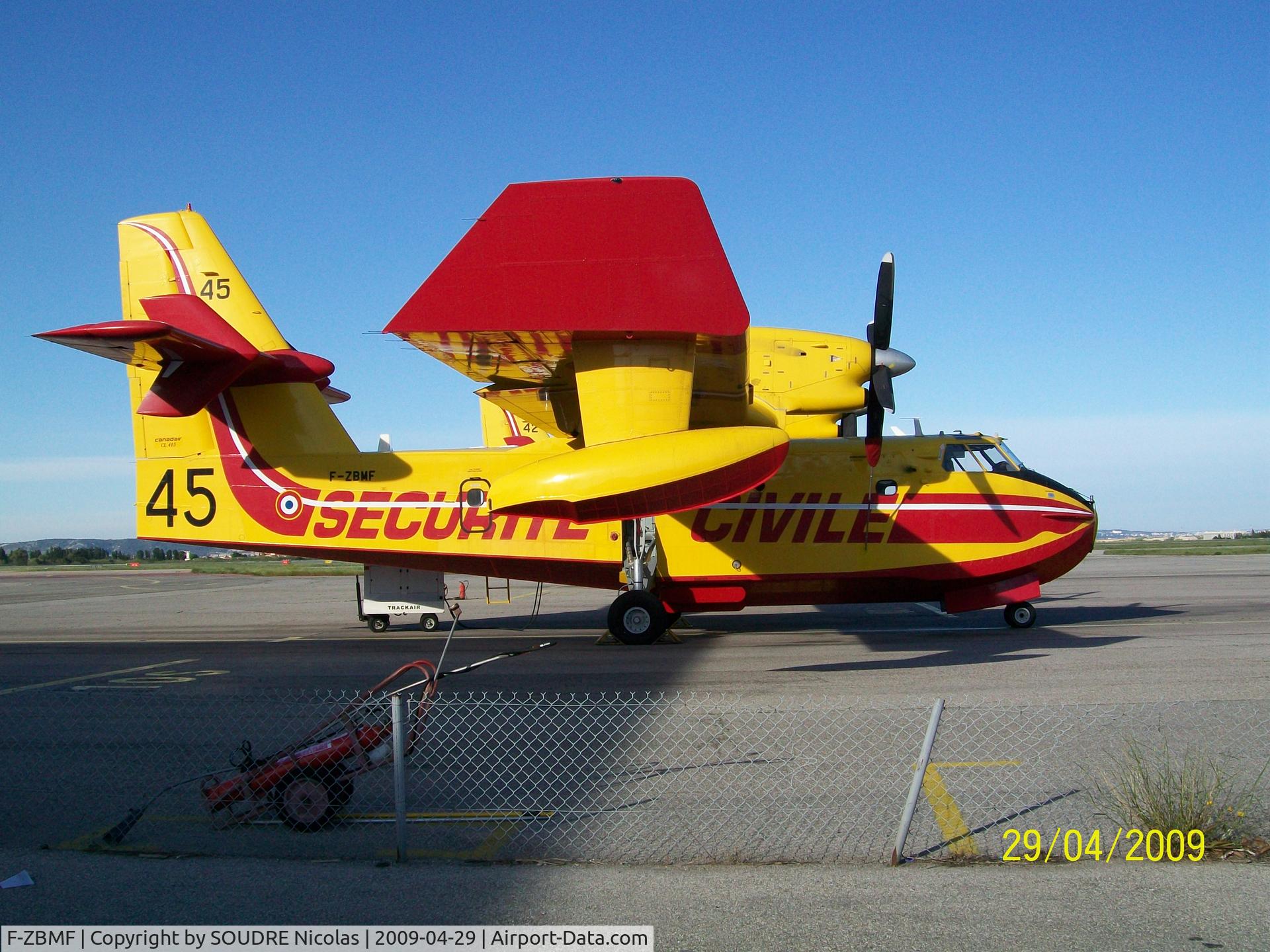F-ZBMF, Canadair CL-215-6B11 CL-415 C/N 2045, Marseille 2009
