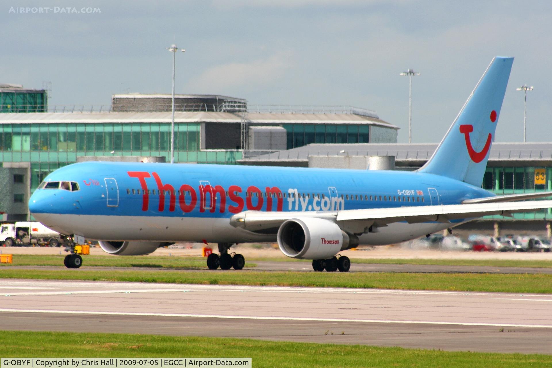G-OBYF, 1998 Boeing 767-304 C/N 28208, Thomson