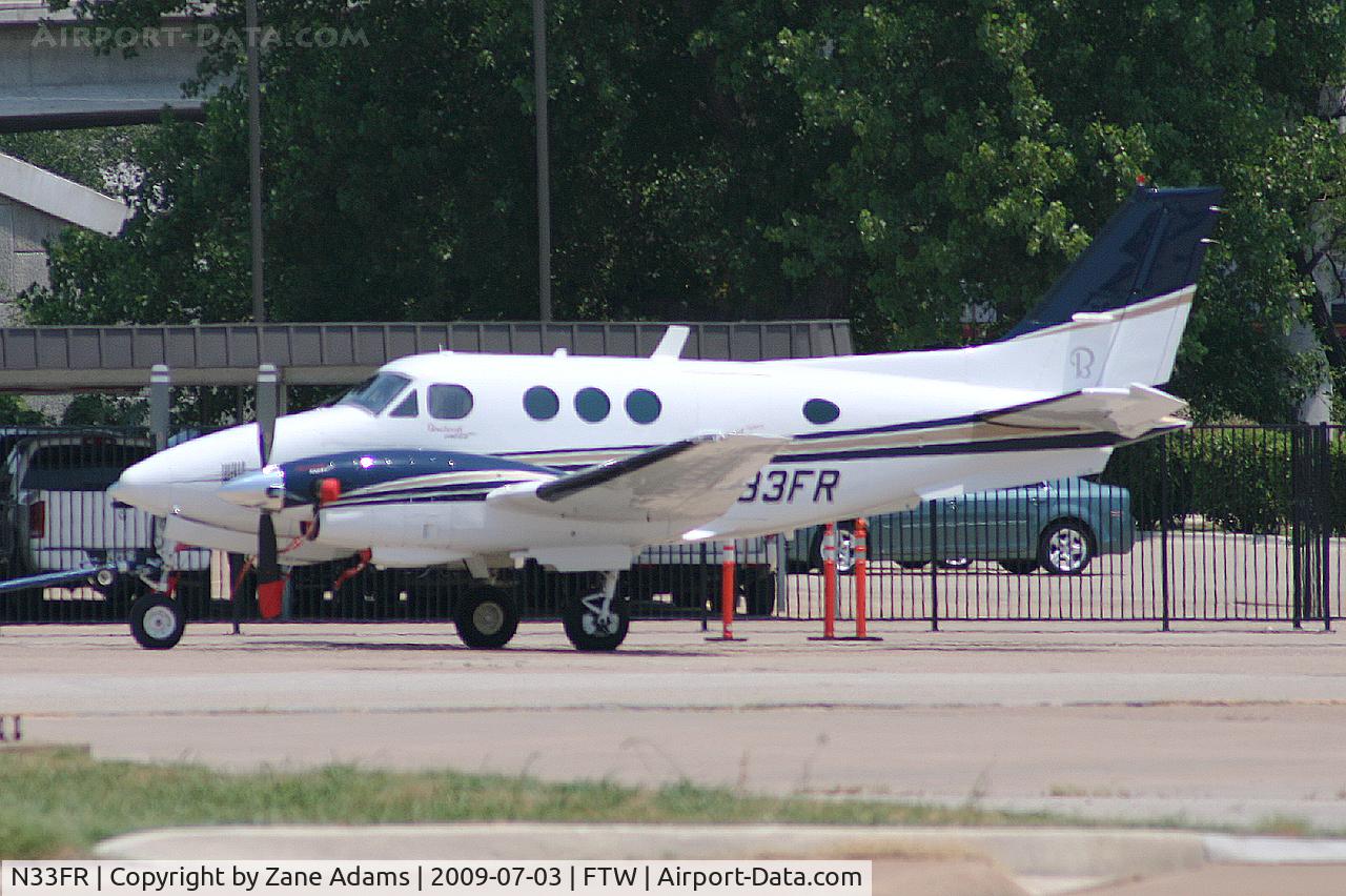 N33FR, 1978 Beech E-90 King Air C/N LW-299, At Meacham Field