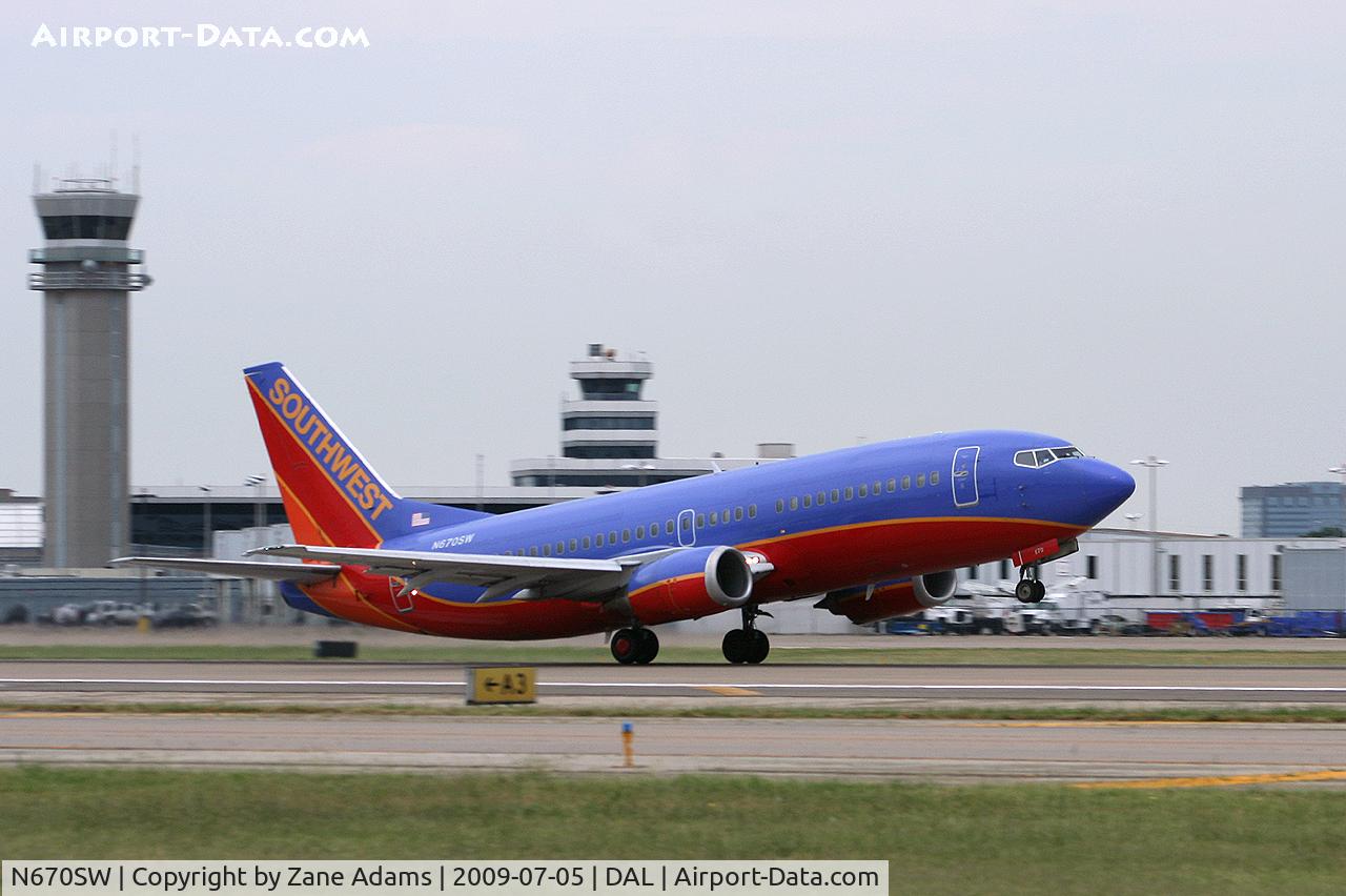 N670SW, 1988 Boeing 737-3G7 C/N 23784, Southwest Airlines at Dallas Love Field