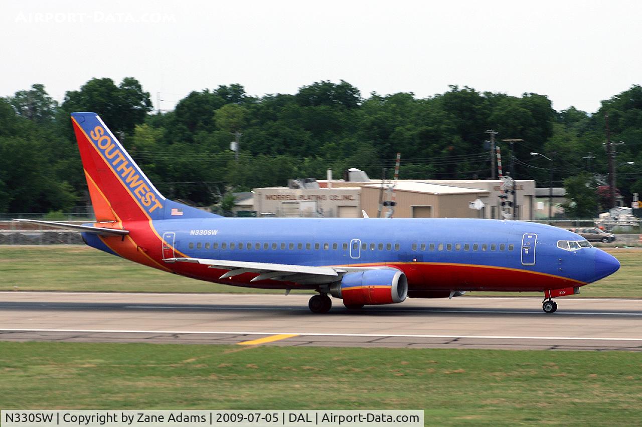 N330SW, 1988 Boeing 737-3H4 C/N 23694, Southwest Airlines at Dallas Love Field