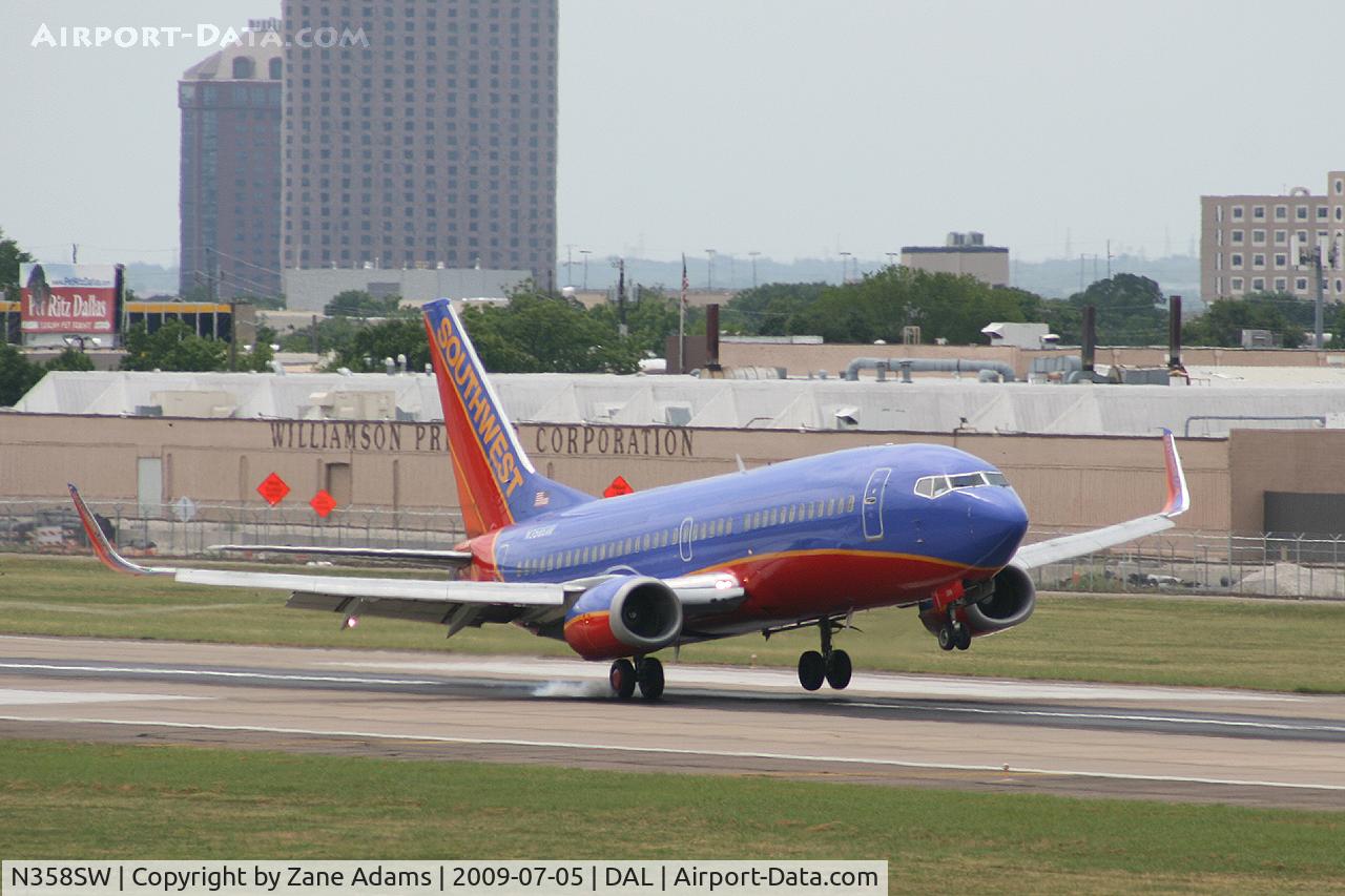 N358SW, 1992 Boeing 737-3H4 C/N 26595, Southwest Airlines at Dallas Love Field