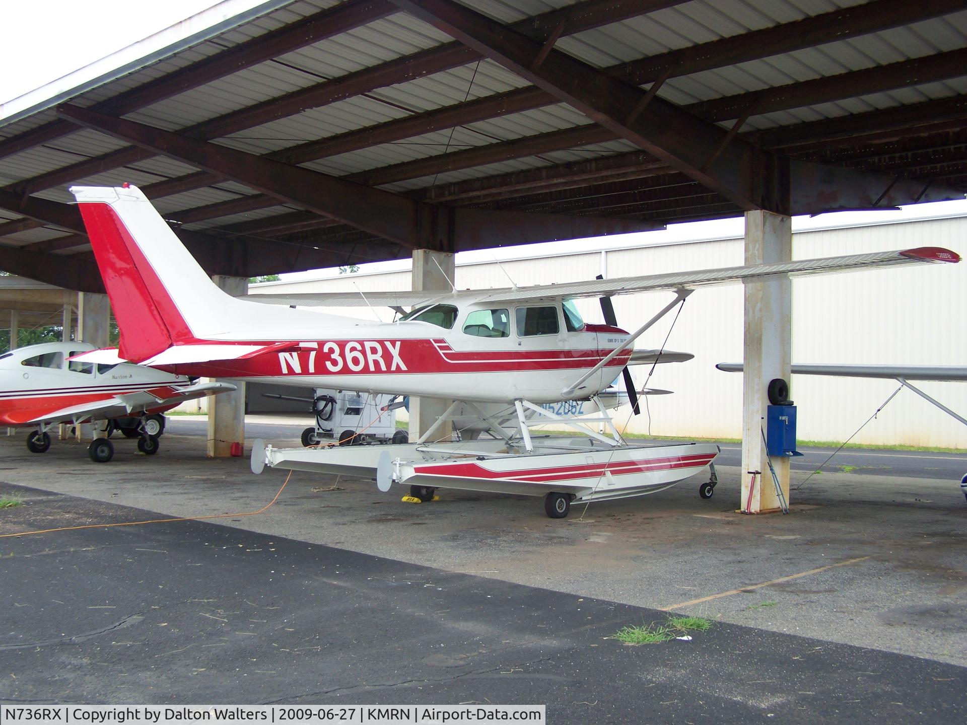 N736RX, 1977 Cessna R172K Hawk XP C/N R1722739, Parked