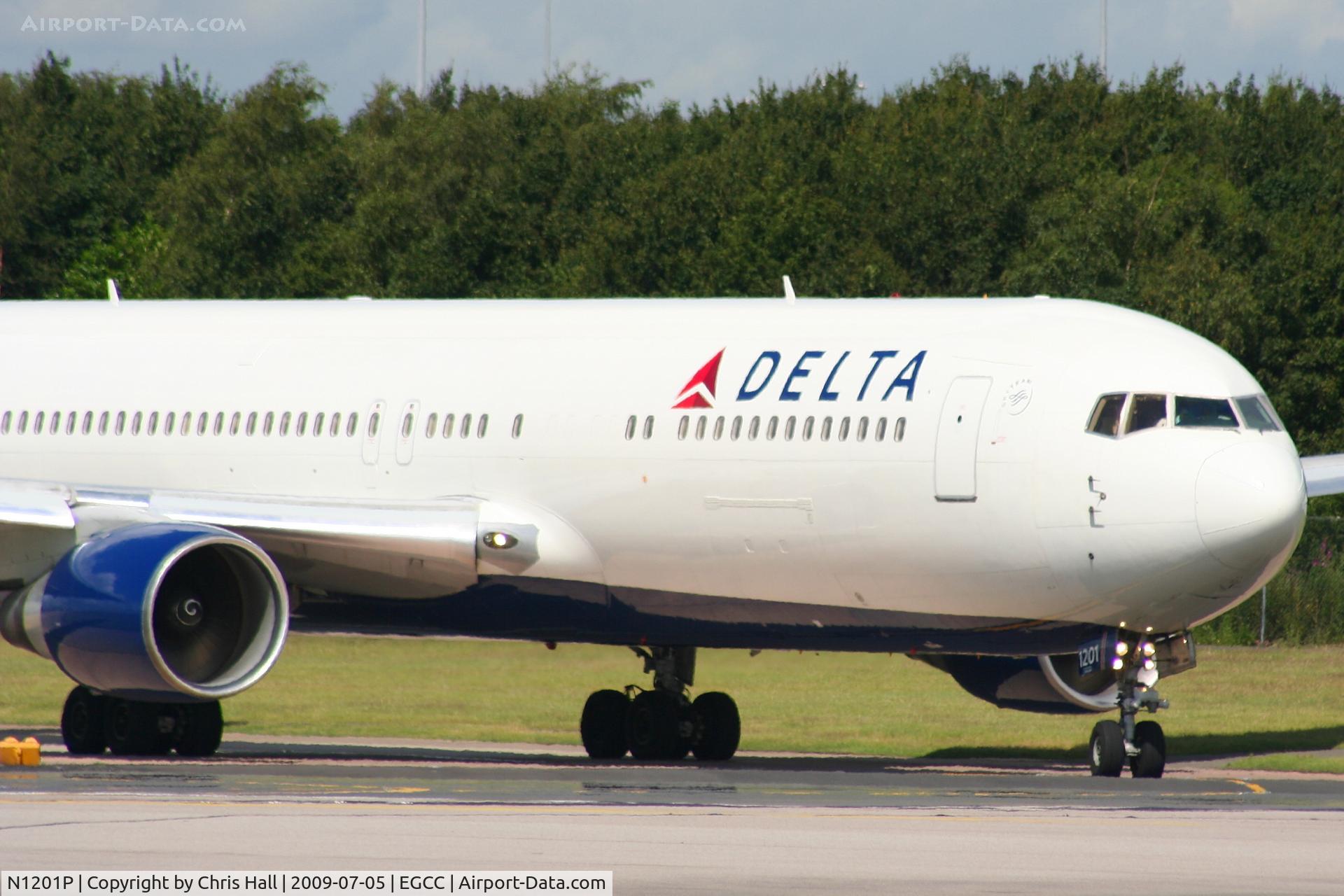 N1201P, 1998 Boeing 767-332 C/N 28458, Delta