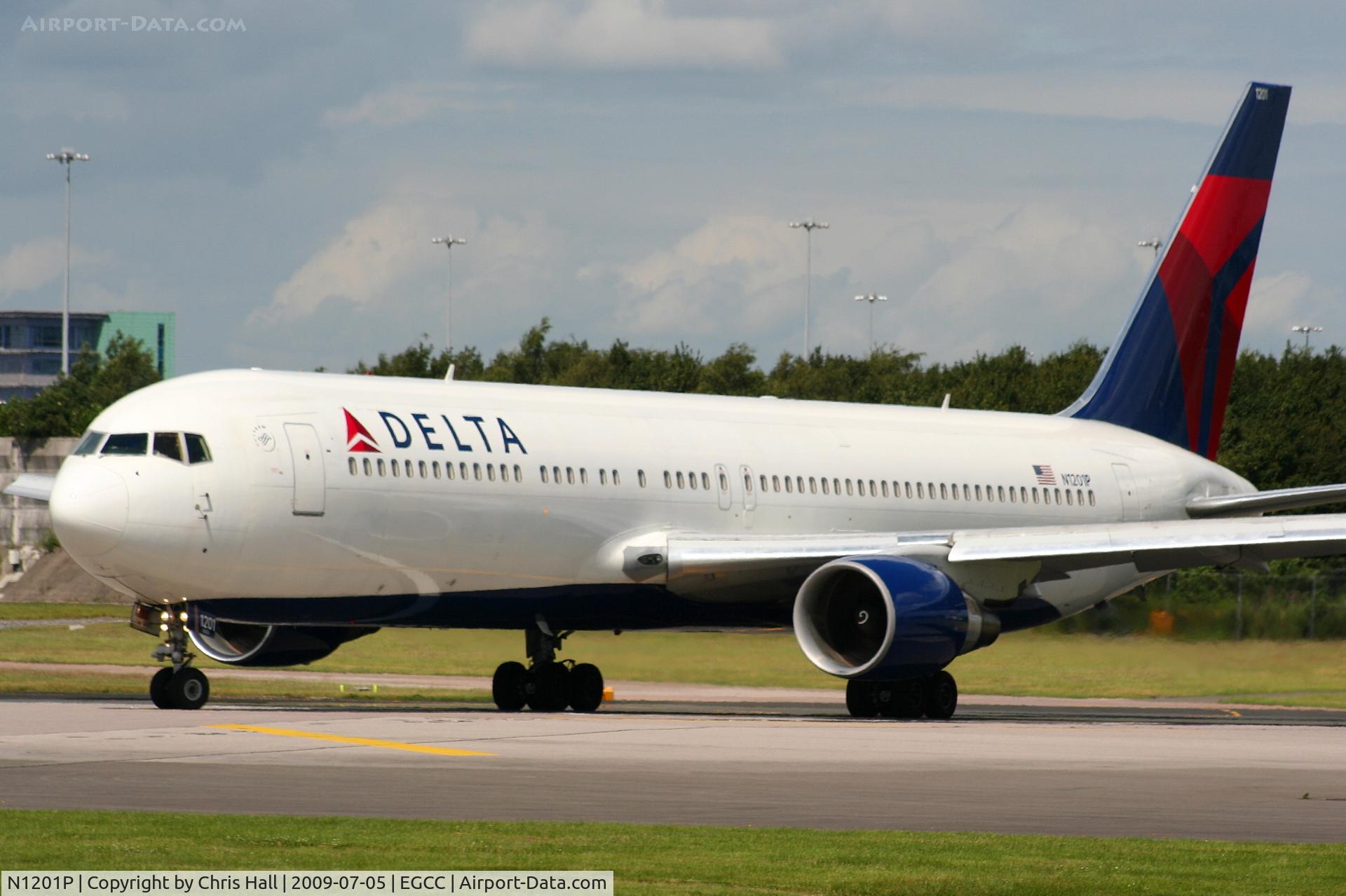 N1201P, 1998 Boeing 767-332 C/N 28458, Delta