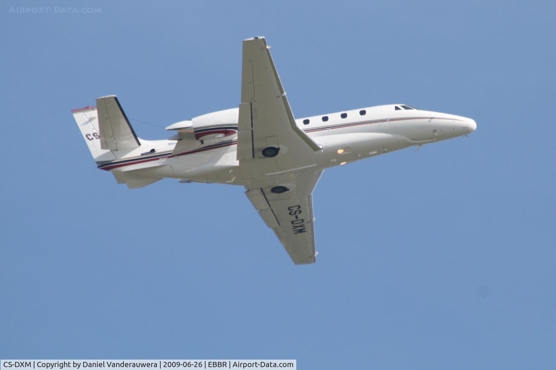 CS-DXM, 2007 Cessna 560 Citation XLS C/N 560-5683, taking off from rwy 07R