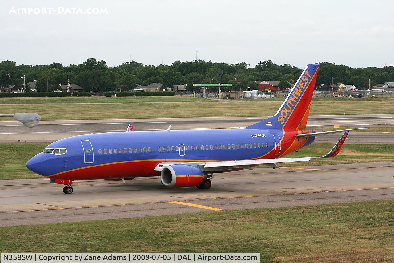 N358SW, 1992 Boeing 737-3H4 C/N 26595, Southwest Airlines at Dallas Love Field