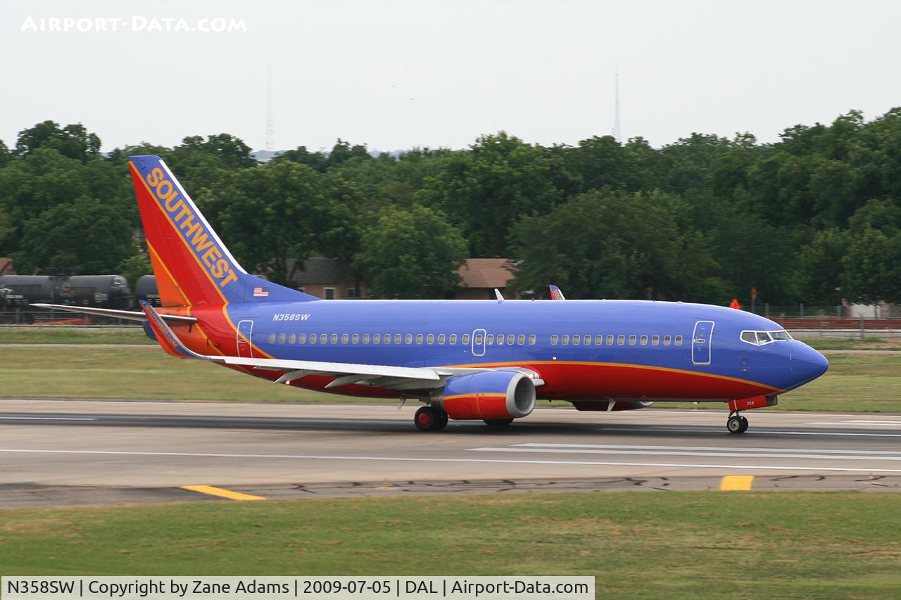 N358SW, 1992 Boeing 737-3H4 C/N 26595, Southwest Airlines at Dallas Love Field
