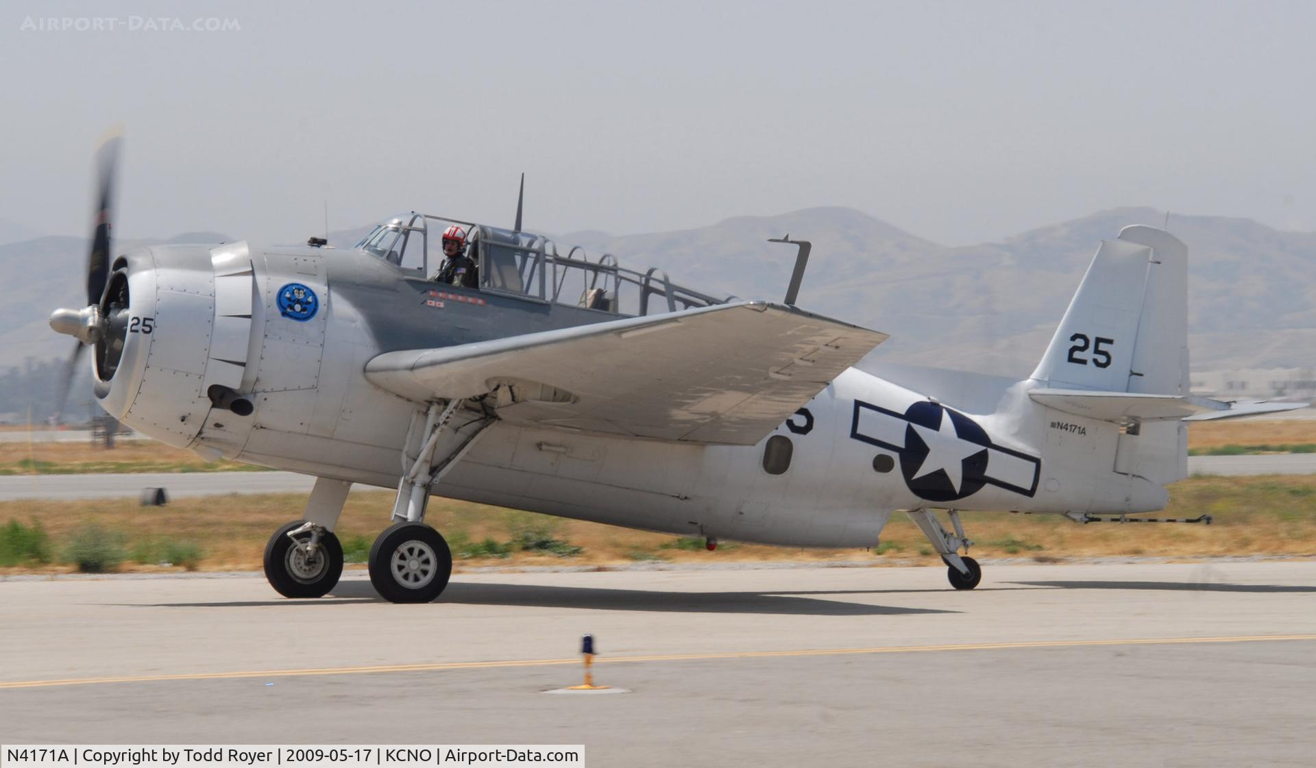 N4171A, 1945 Grumman TBM-3E Avenger C/N 4426 (Bu91521), Chino Airshow 2009