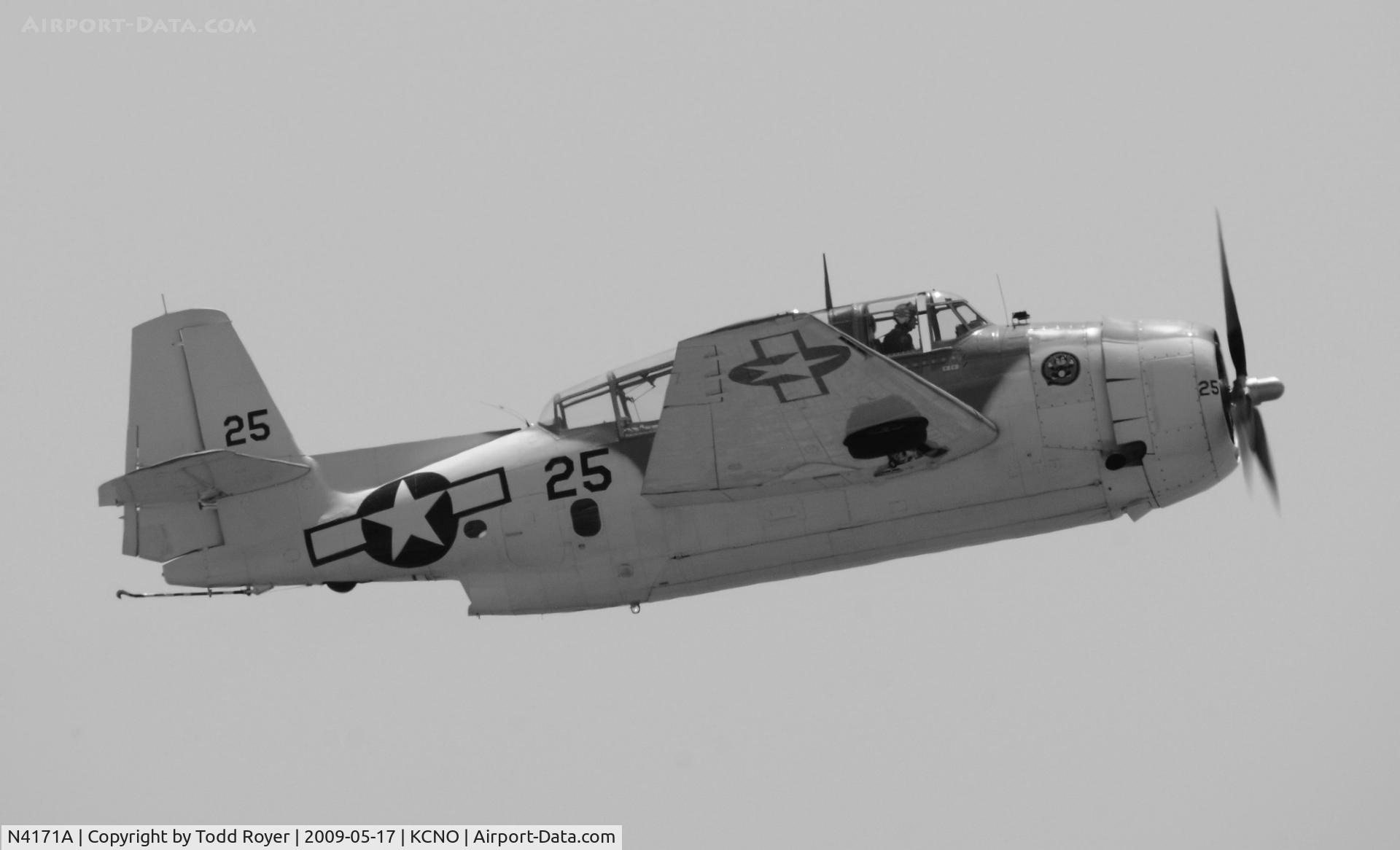N4171A, 1945 Grumman TBM-3E Avenger C/N 4426 (Bu91521), Chino Airshow 2009