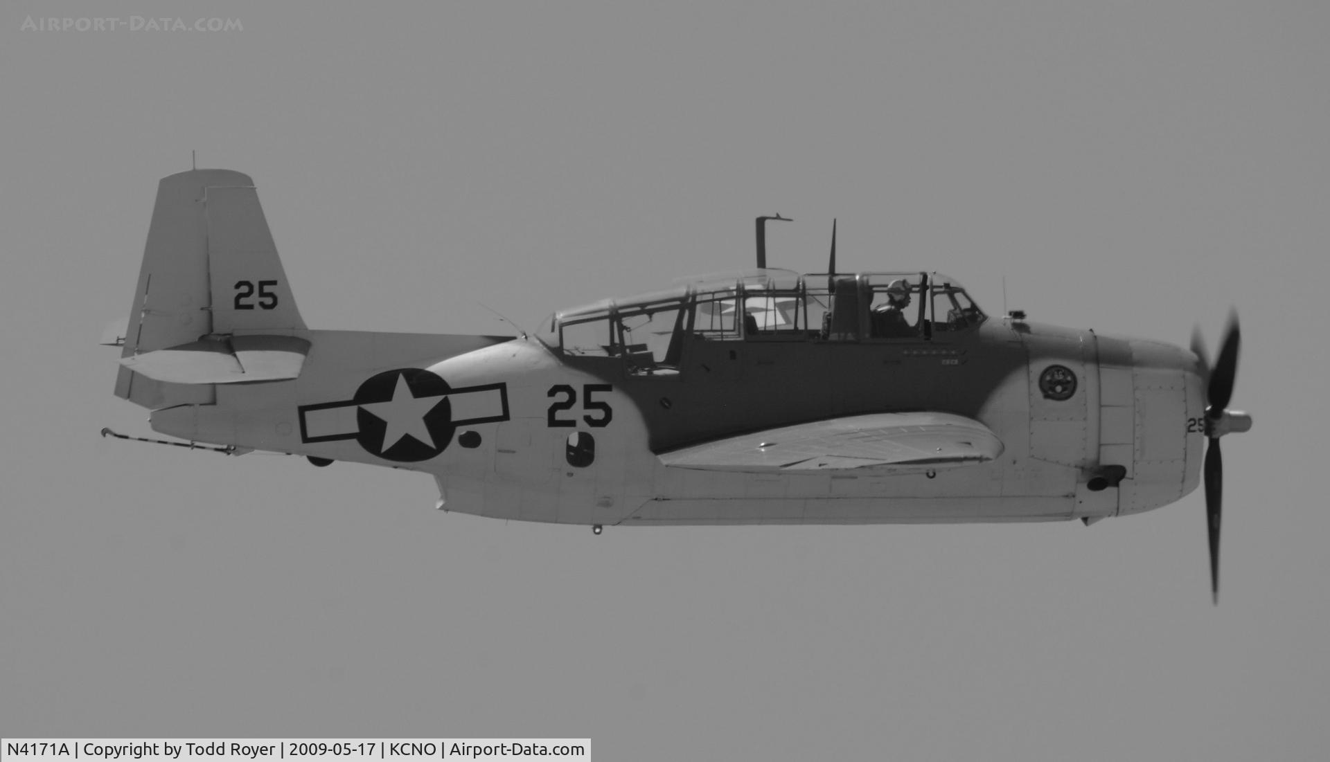 N4171A, 1945 Grumman TBM-3E Avenger C/N 4426 (Bu91521), Chino Airshow 2009