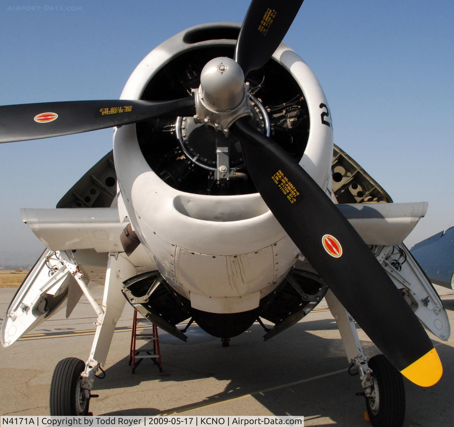 N4171A, 1945 Grumman TBM-3E Avenger C/N 4426 (Bu91521), Chino Airshow 2009
