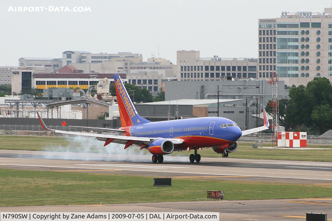 N790SW, 2000 Boeing 737-7H4 C/N 30604, Southwest Airlines at Dallas Love Field