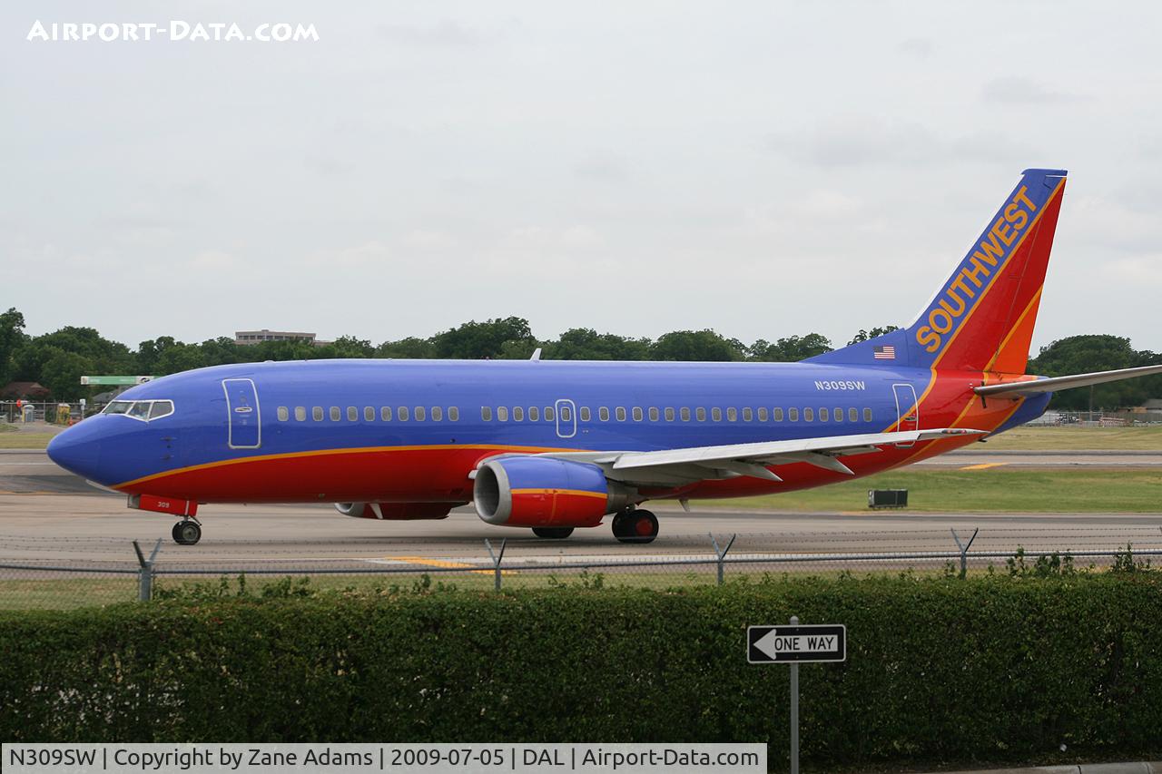 N309SW, 1985 Boeing 737-3H4 C/N 22948, Southwest Airlines at Dallas Love Field