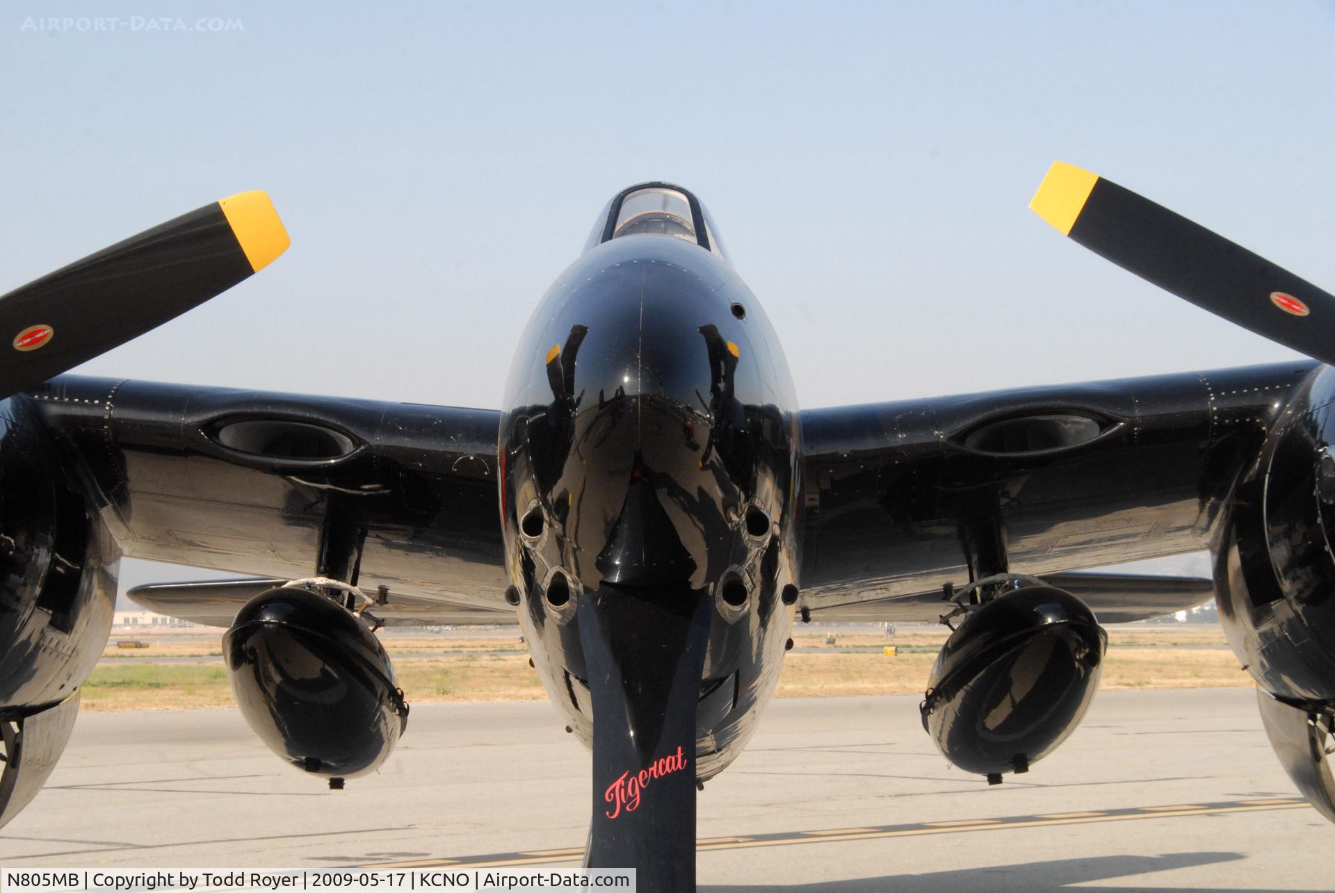 N805MB, 1945 Grumman F7F-3 Tigercat C/N C.245, Chino Airshow 2009