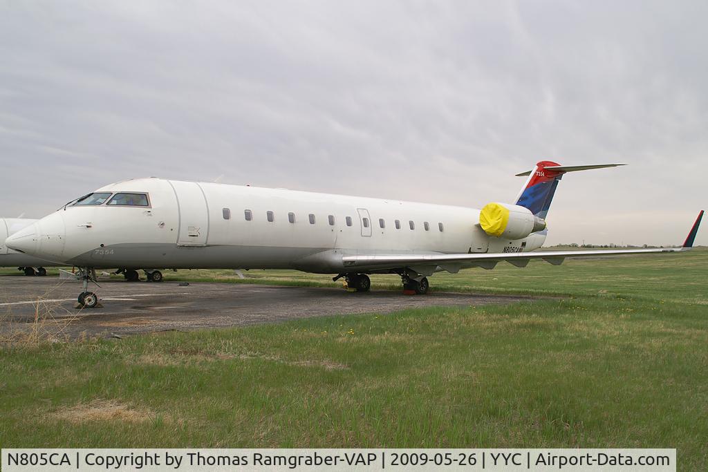 N805CA, 1999 Bombardier CRJ-100ER (CL-600-2B19) C/N 7354, Delta Connection Canadair Regionaljet