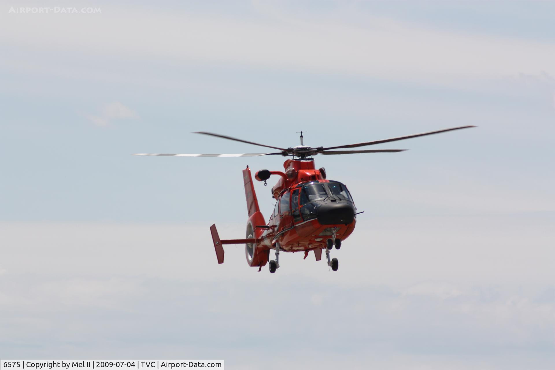 6575, Aerospatiale HH-65C Dolphin C/N 6271, Landing At The USCG Airstation
