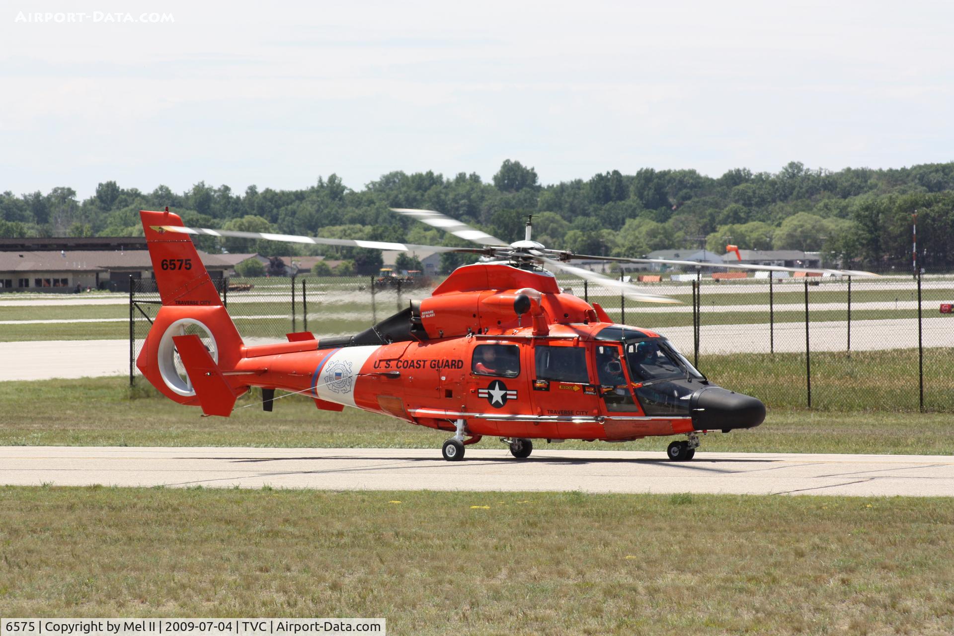 6575, Aerospatiale HH-65C Dolphin C/N 6271, Taxi To USCG Airstation