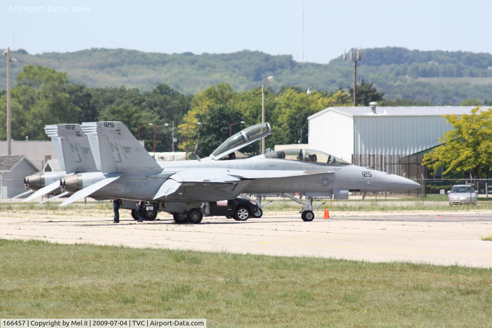 166457, Boeing F/A-18F Super Hornet C/N F092, VFA-122, NAS Lemoore, Parked At The USCG Hangar
