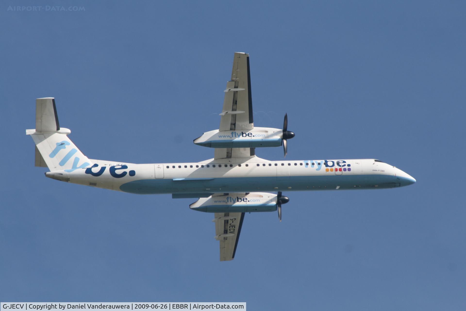 G-JECV, 2007 De Havilland Canada DHC-8-402Q Dash 8 C/N 4148, Flight BE1842 is taking off from rwy 07R