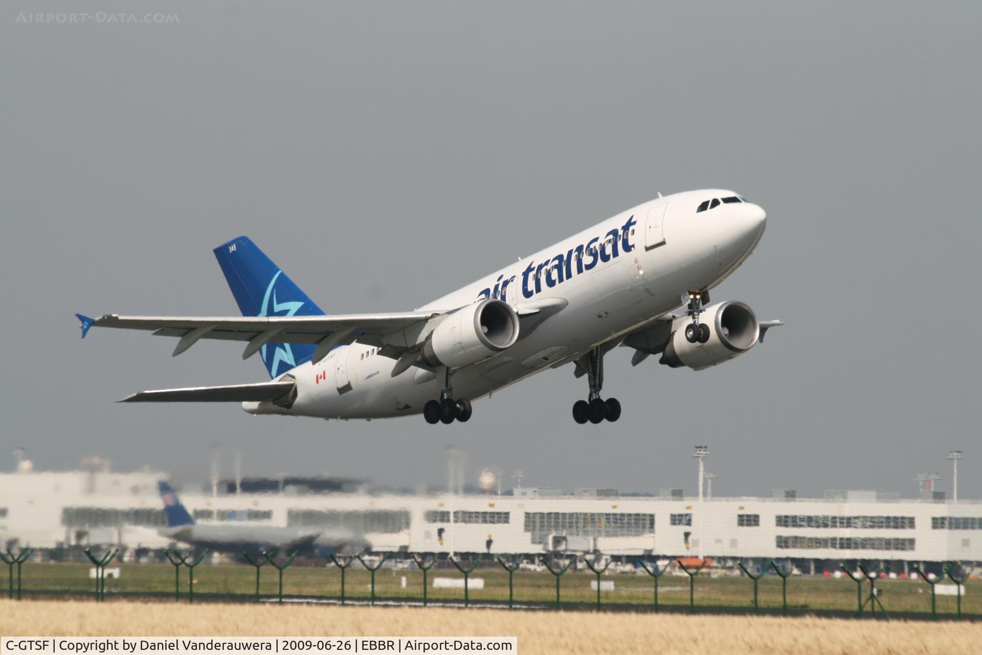 C-GTSF, 1988 Airbus A310-304 C/N 472, Flight TSC155 is taking off from rwy 07R