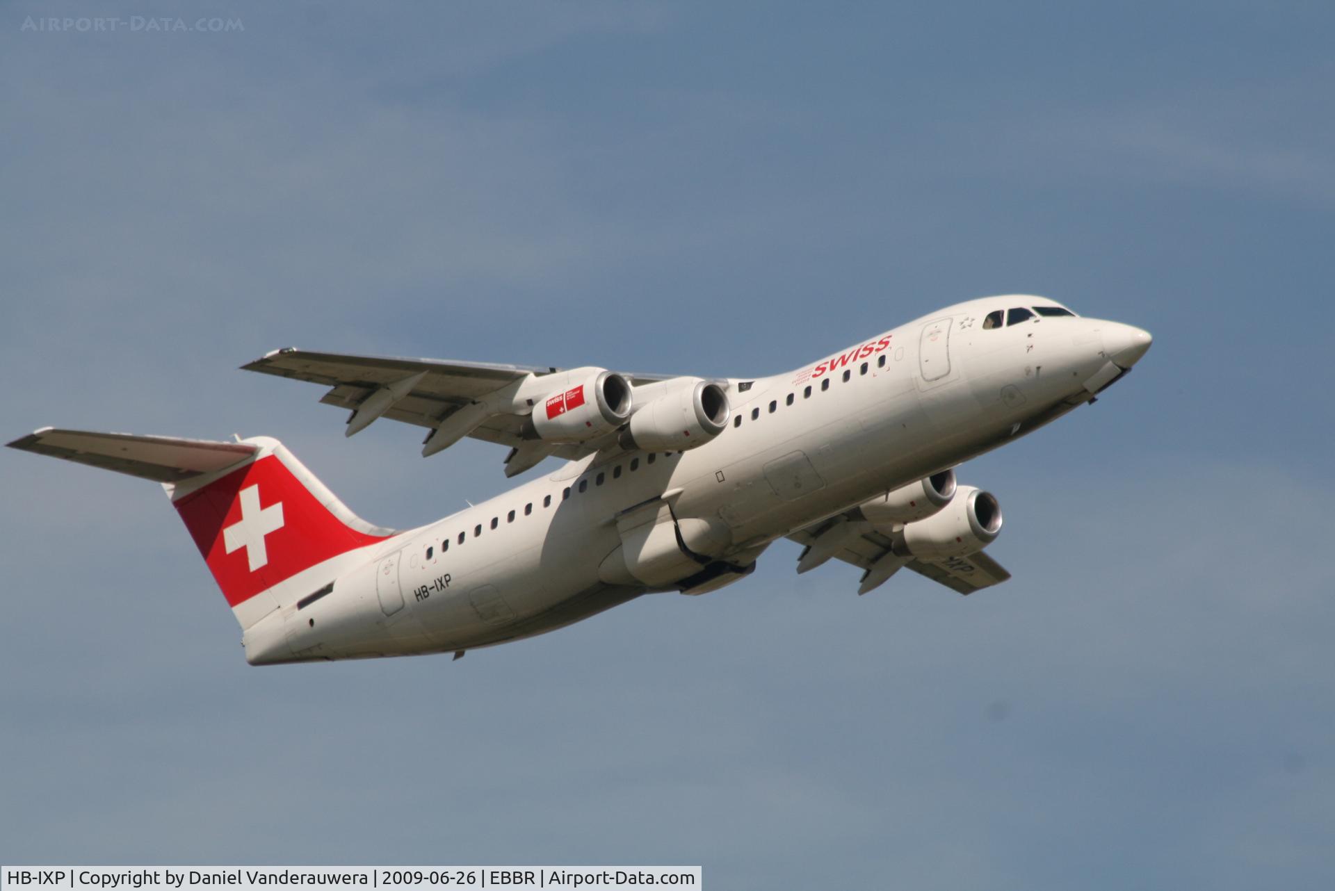 HB-IXP, 1996 British Aerospace Avro 146-RJ100 C/N E3283, Flight LX779 is taking off from rwy 07R