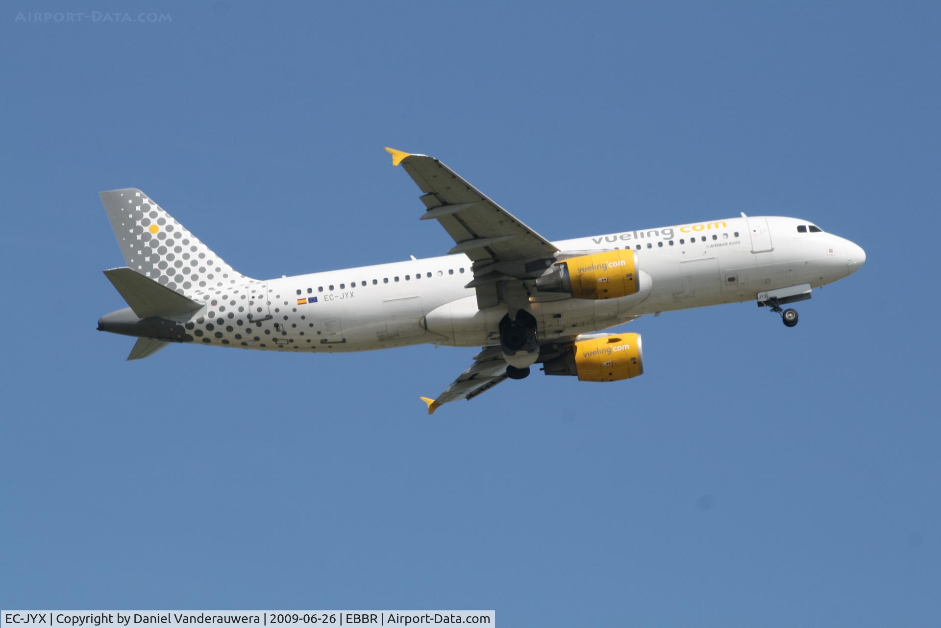 EC-JYX, 2006 Airbus A320-214 C/N 2962, Flight VY7061 is taking off from rwy 07R