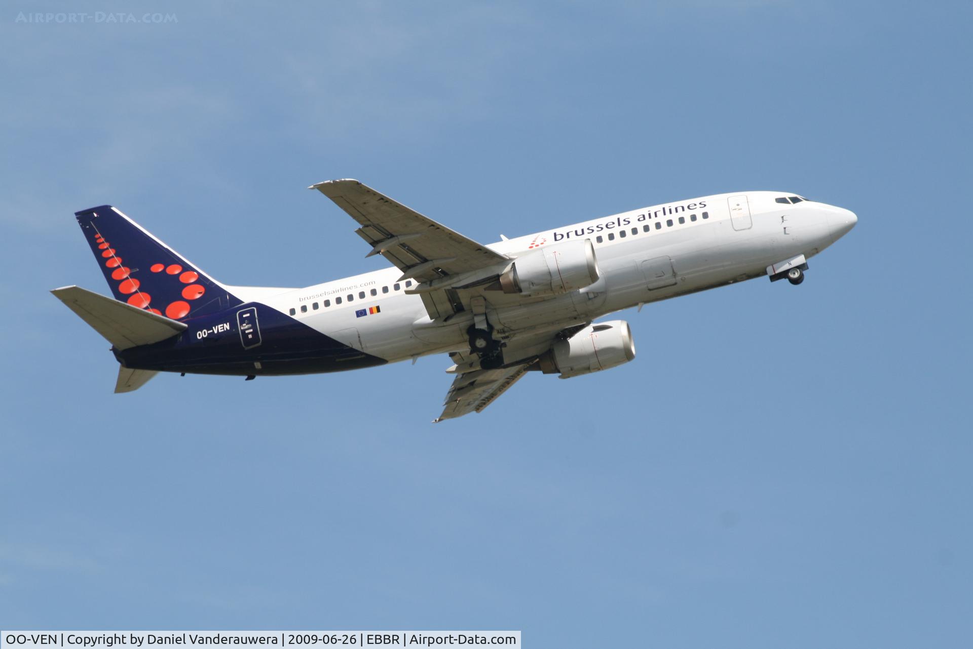 OO-VEN, 1998 Boeing 737-36N C/N 28586, Flight SN5397 is taking off from rwy 07R