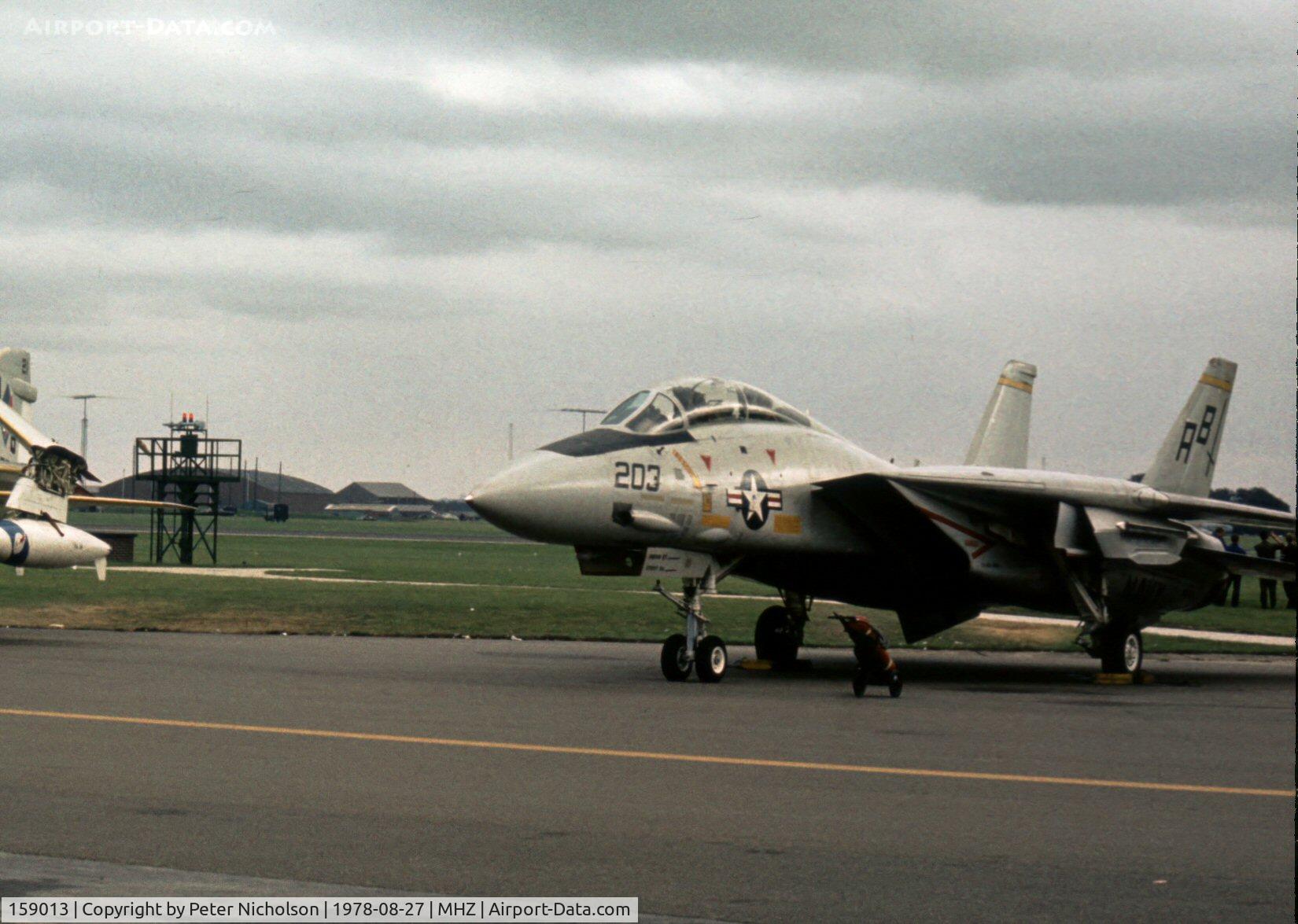 159013, Grumman F-14A Tomcat C/N 74, F-14A Tomcat of Fighter Squadron VF-32 at the 1978 Mildenhall Air Fete.