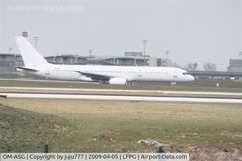 OM-ASG, 1990 Boeing 757-28A C/N 24544, on landing at CDG