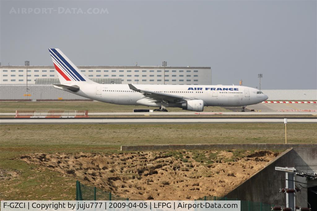 F-GZCI, 2002 Airbus A330-203 C/N 502, on take-off at CDG